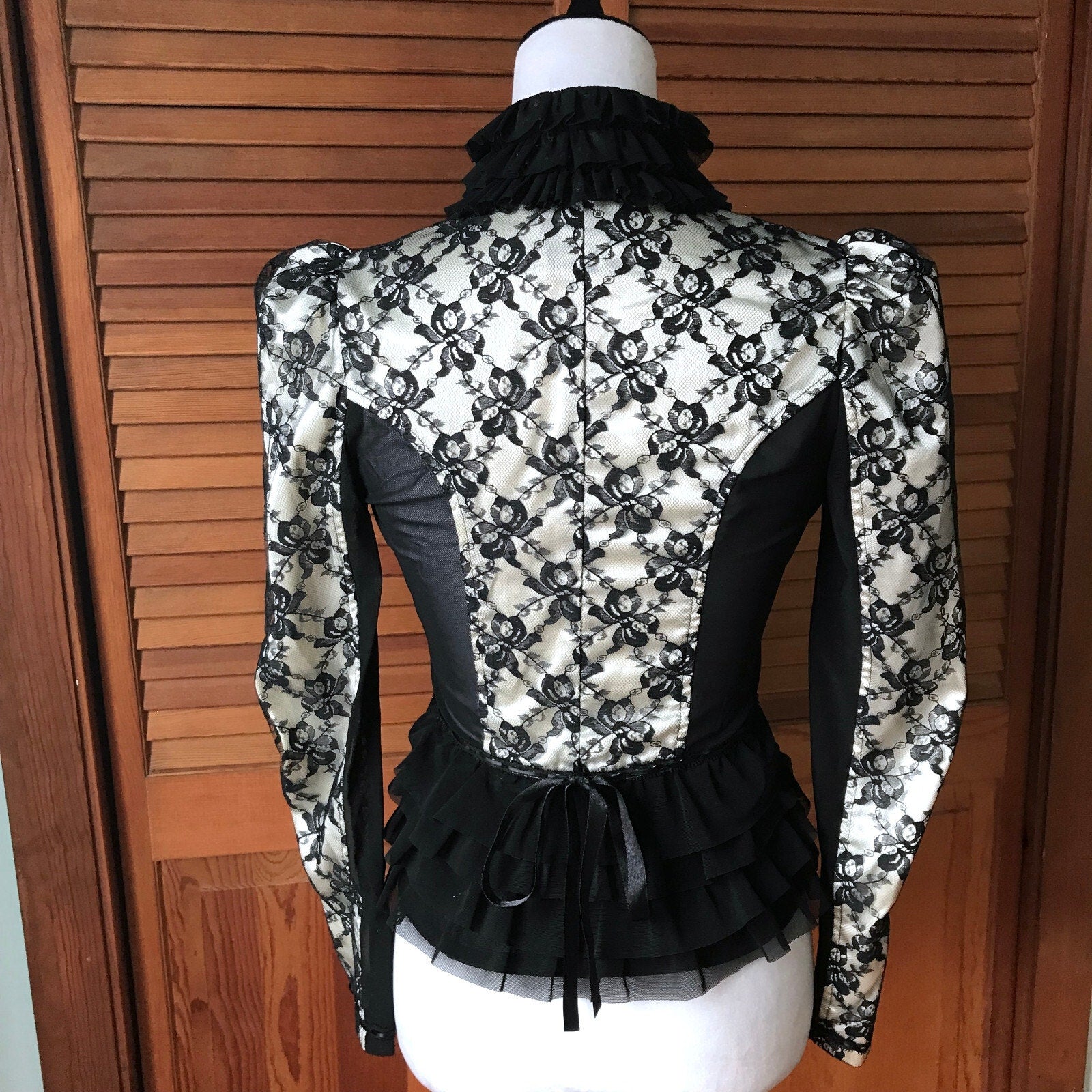 Vintage Lip Service Vaudeville Vamps Gothic Lolita Victorian Ivory Jacket XS