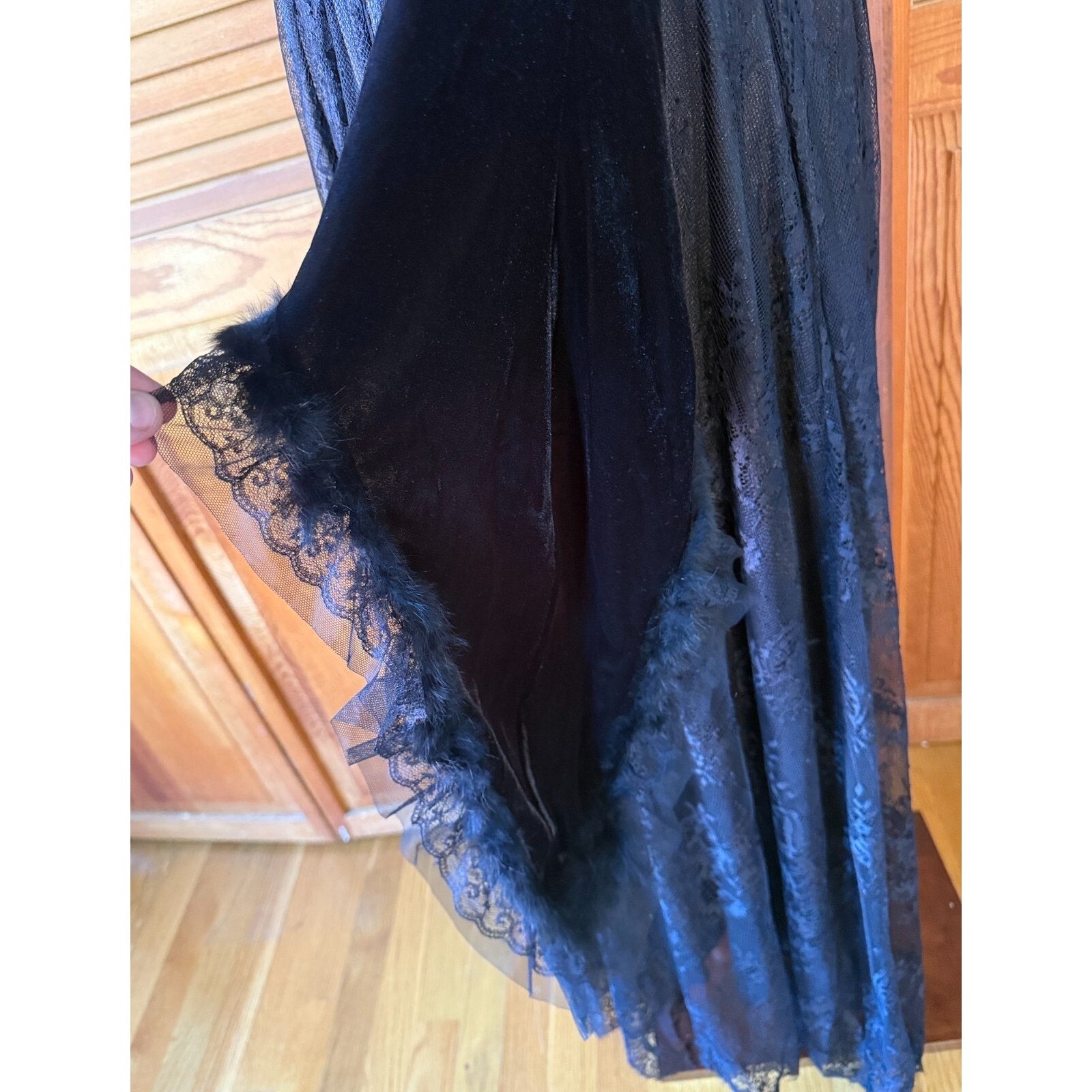 Devil Fashion Gothic Victorian The Beast Inside Black Velvet Lace & Fur Dress
