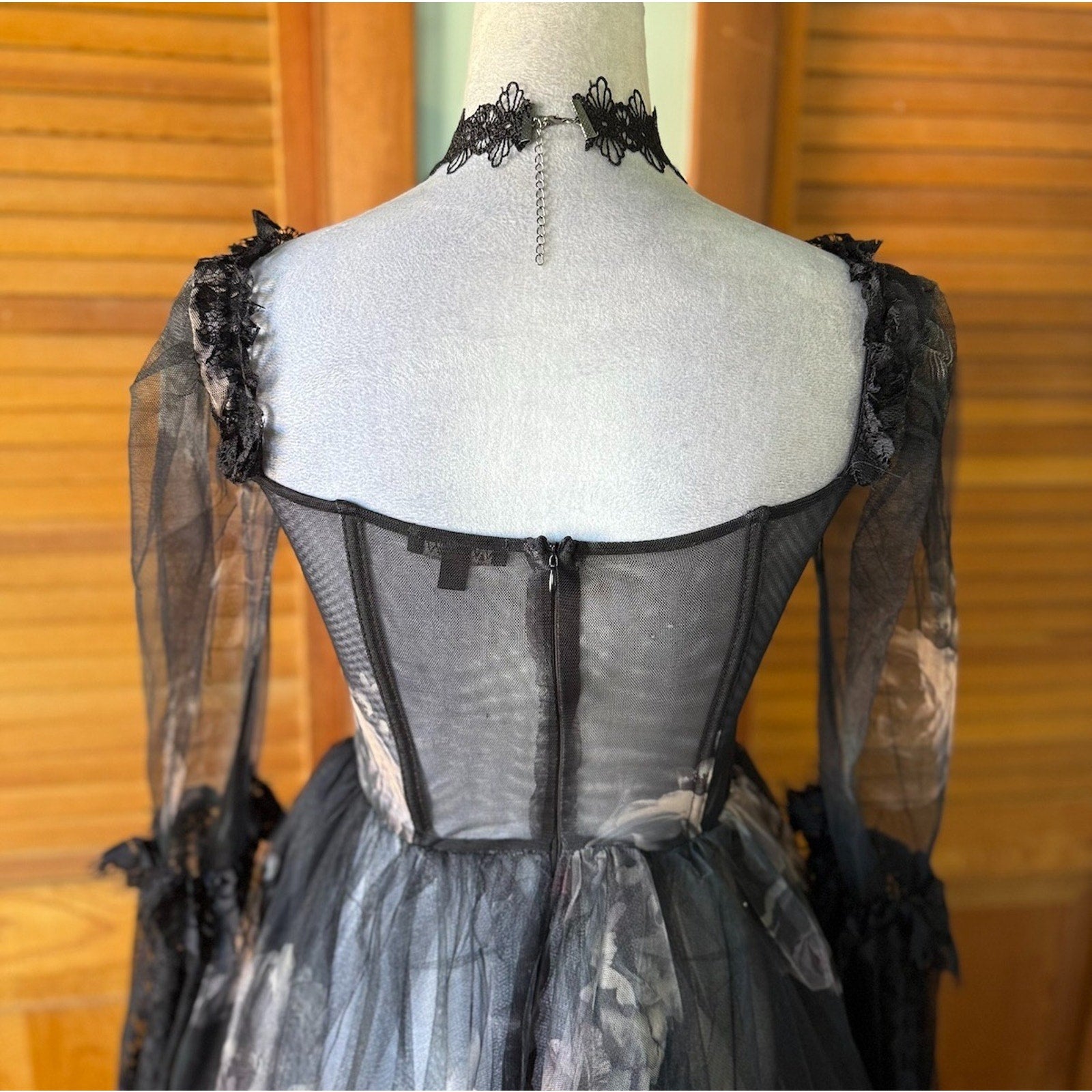 Dolls Kill Gothic Victorian Halloween Queen of Fairies Garden Goth Gown S