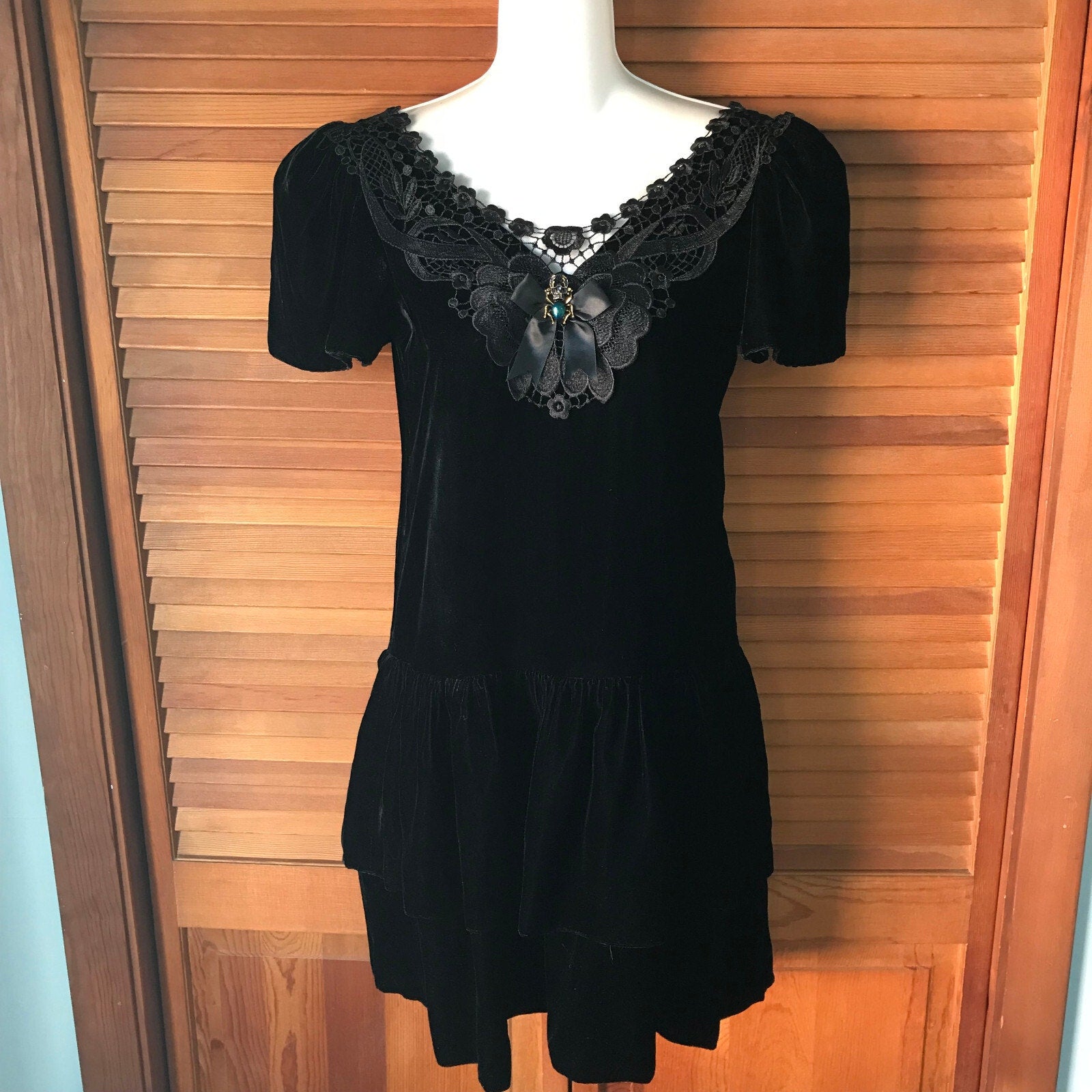 Vintage Gothic Lolita EGL Beetle Mania Black Velvet Lace & Bow Dress XS