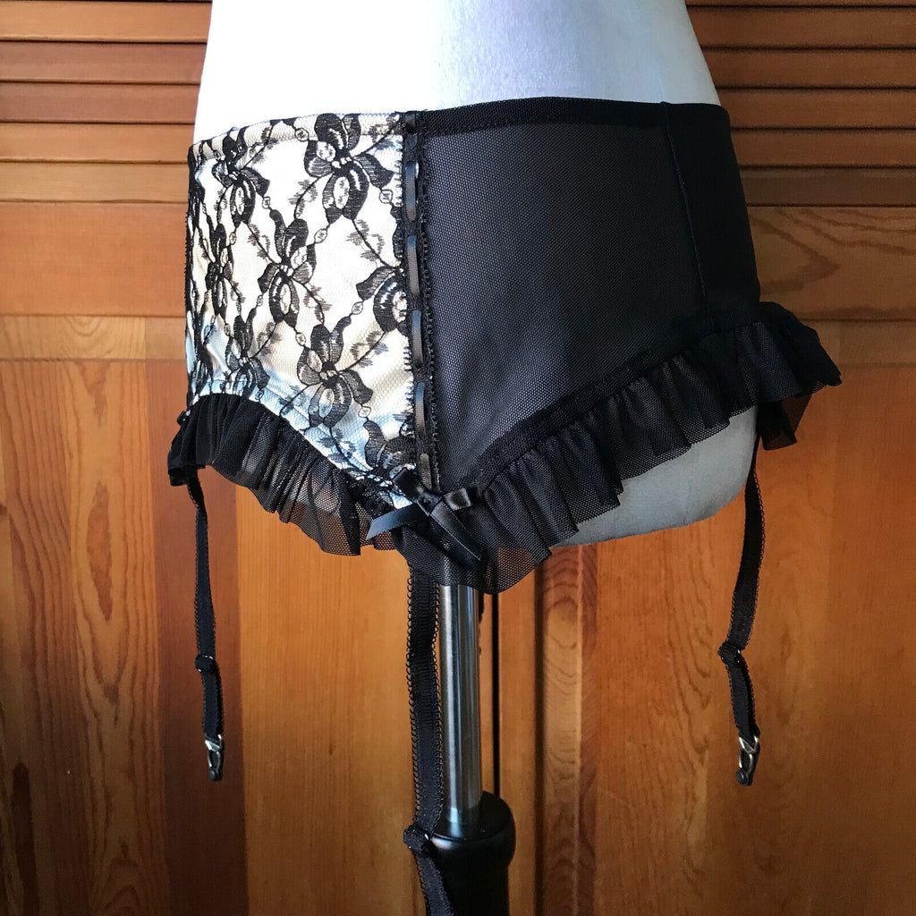 Vintage Lip Service Vaudeville Vamps Gothic Victorian Ivory Garter Belt
