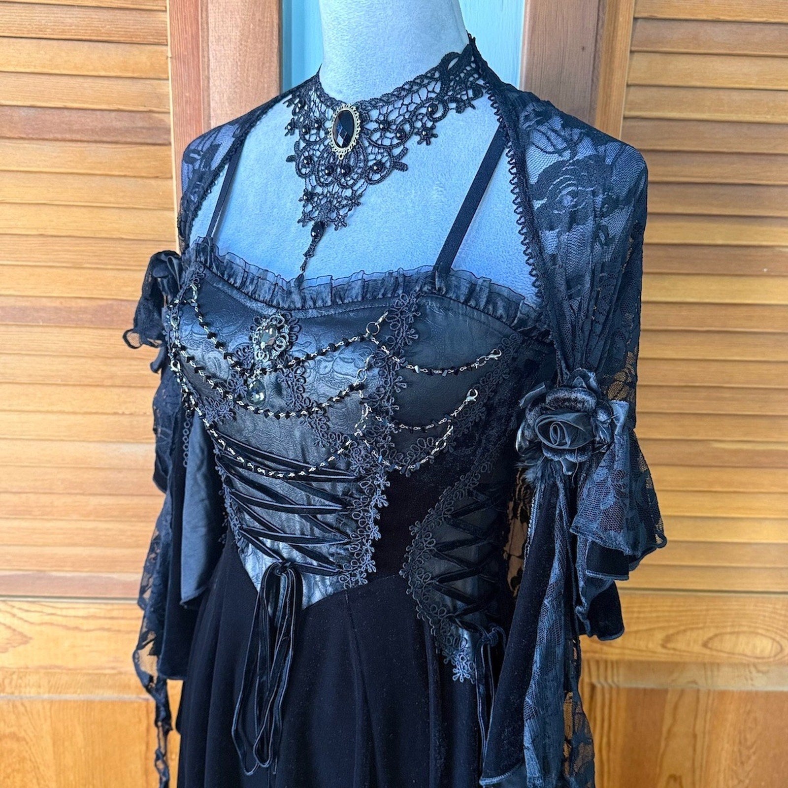 Devil Fashion Gothic Victorian Vampire In the Cover of the Night Black Dress