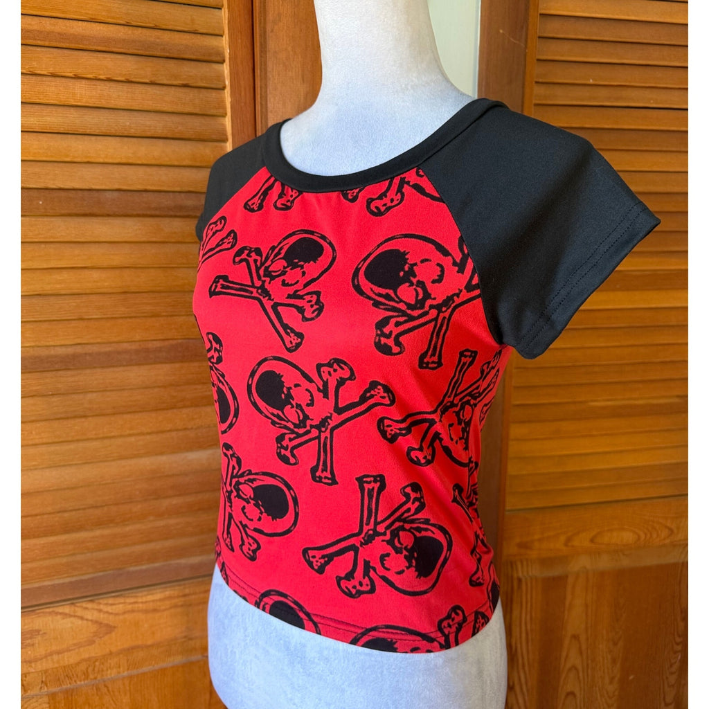 Punk Goth Y2K Red Black Skull & Bones Raglan Cropped Tee T-shirt Top S