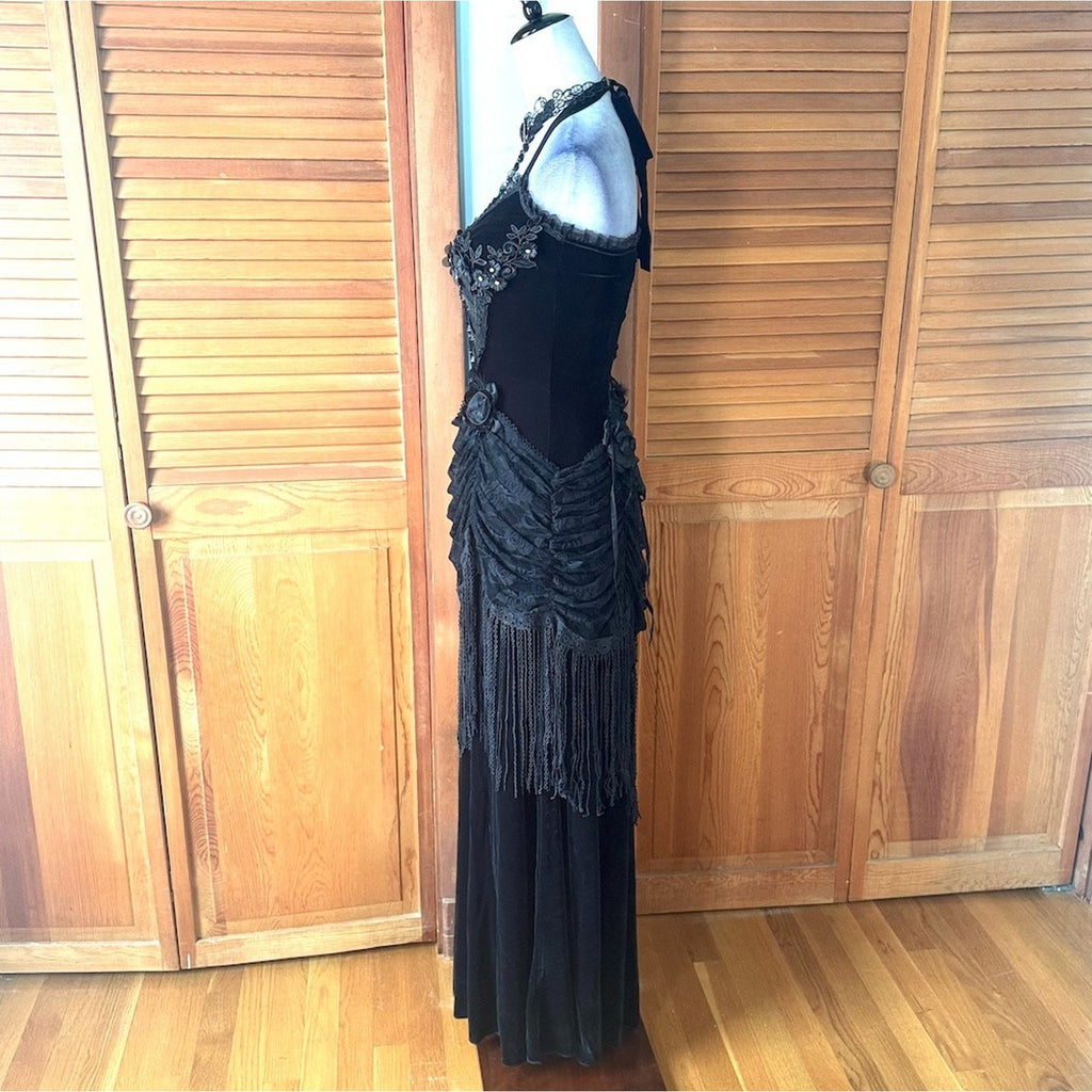 Devil Fashion Gothic Victorian Vampire Decadent Decay Black Velvet Lace Dress