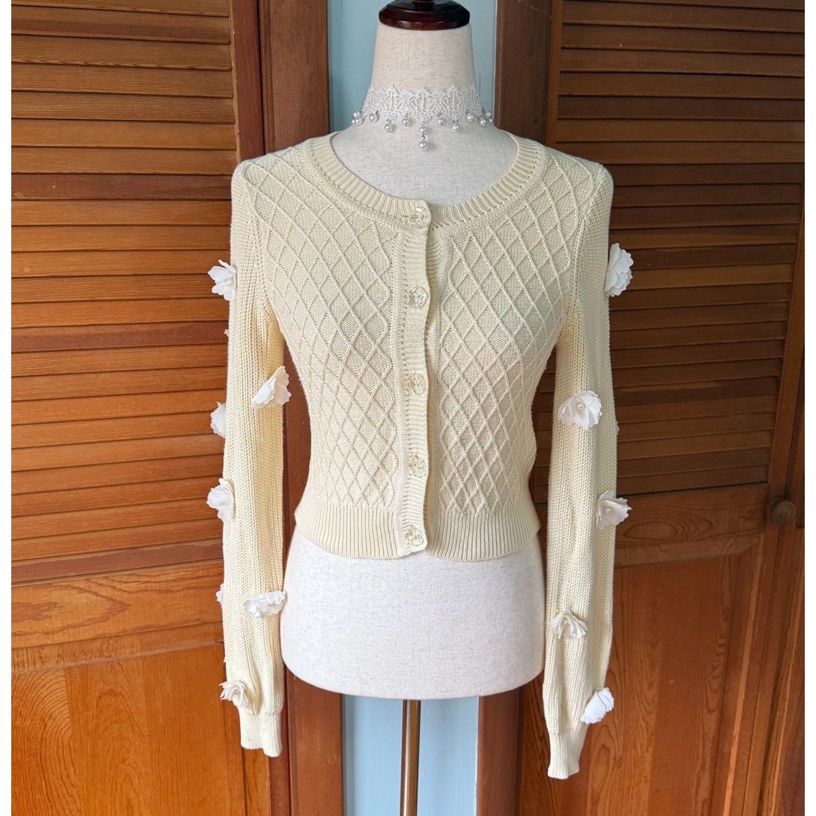 Liz Lisa J-fashion Kawaii Himekaji Gyaru Fairy Cream White Flower Sweater S