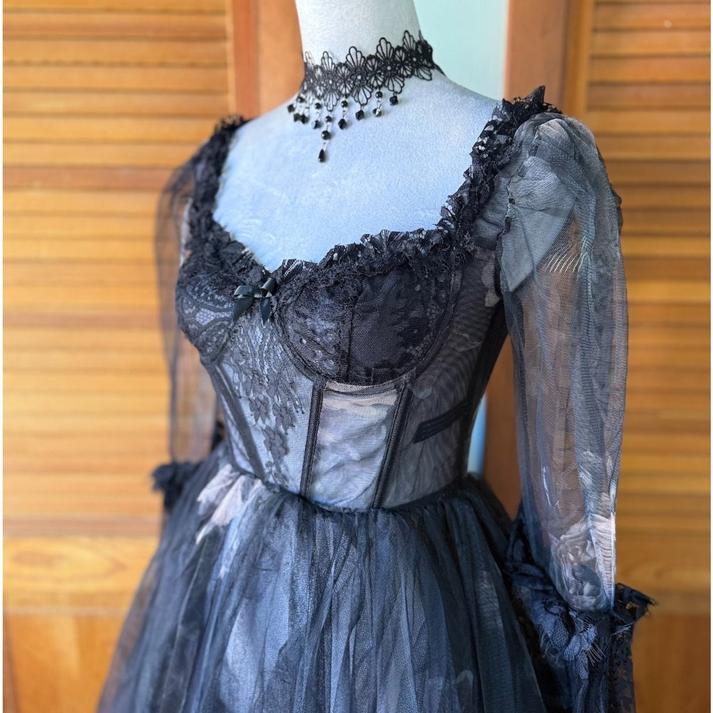 Dolls Kill Gothic Victorian Halloween Queen of Fairies Garden Goth Gown S