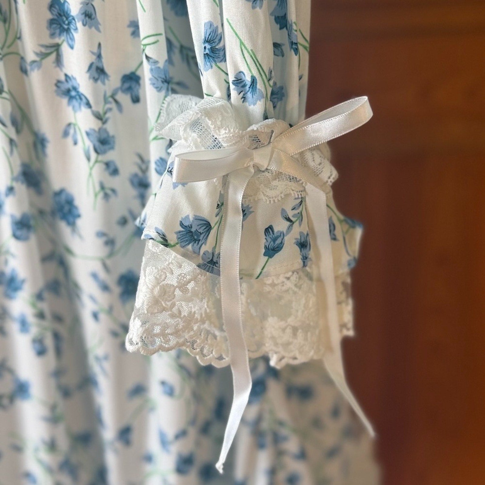 Bodyline J-fashion Gyaru Fairycore Kawaii Dolly White & Blue Floral Dress