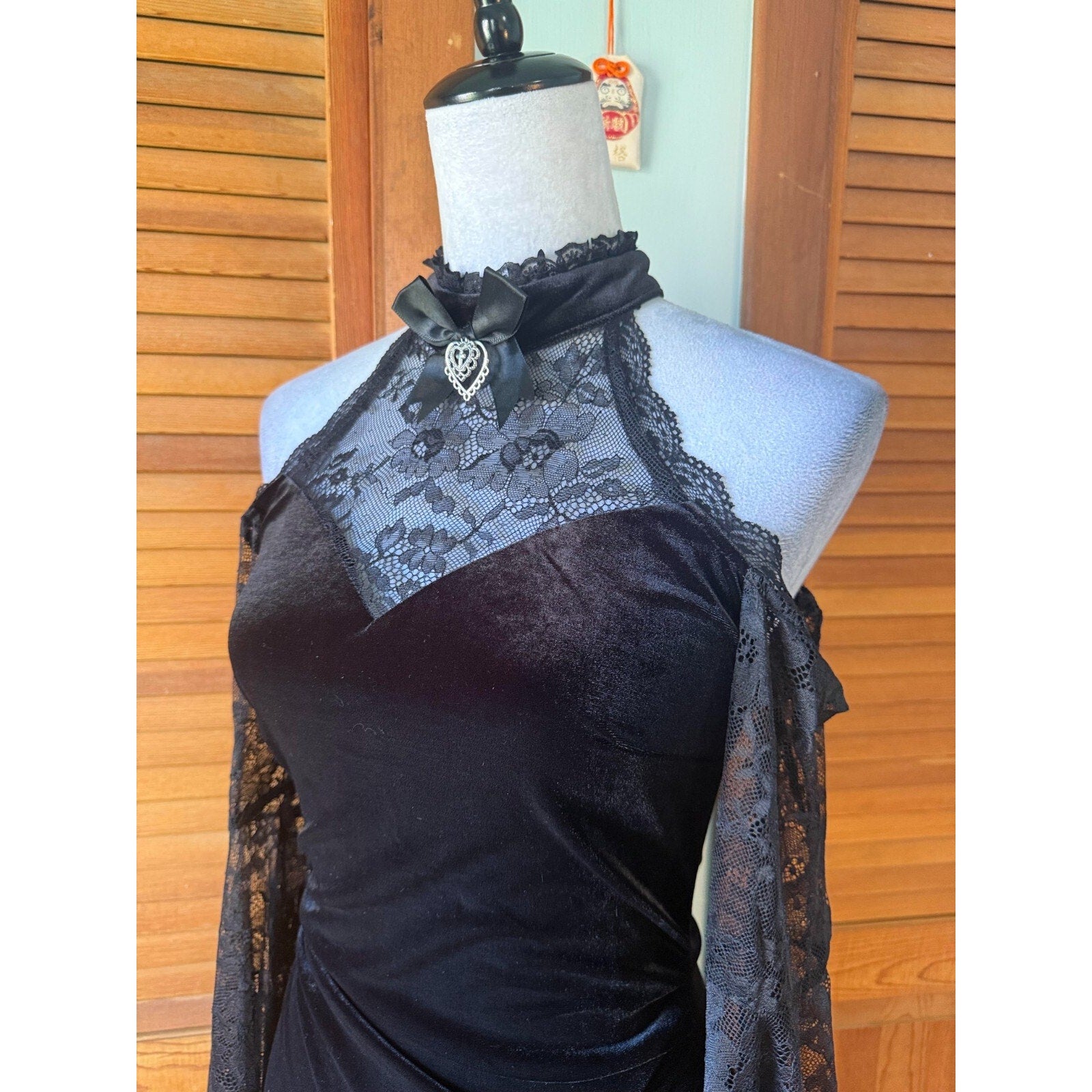 Gothic Lolita Victorian I Heart Thee Black Velvet & Lace Mini Dress
