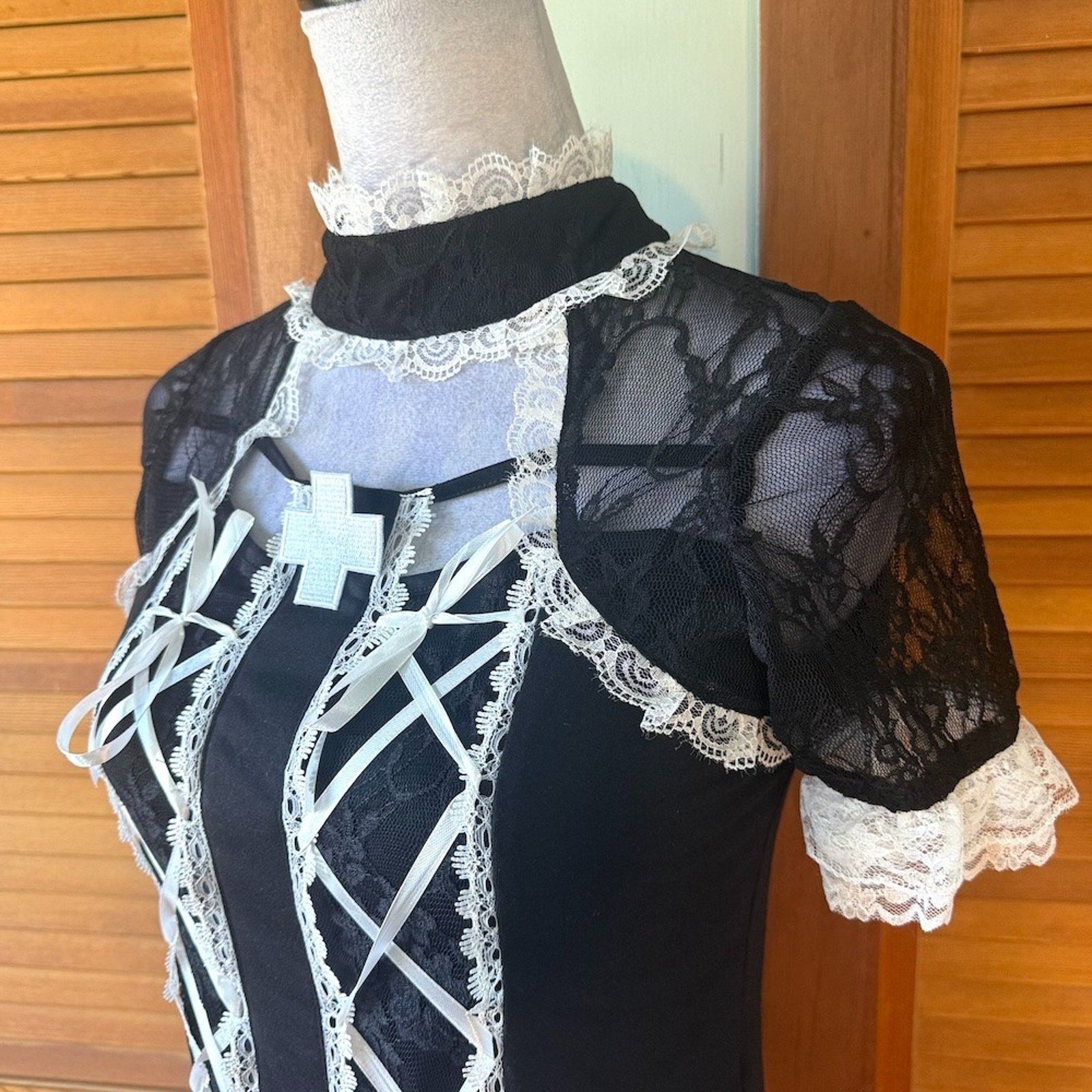 ACDC Rag J-fashion Gyaru Harajuku Dollcore Himekaji Black Lace Up Cross Top