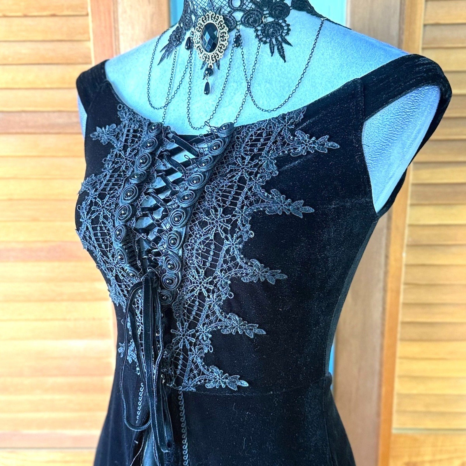 Devil Fashion Gothic Victorian Vampire Vkei Black Velvet "Ricchi" Dress L-2XL