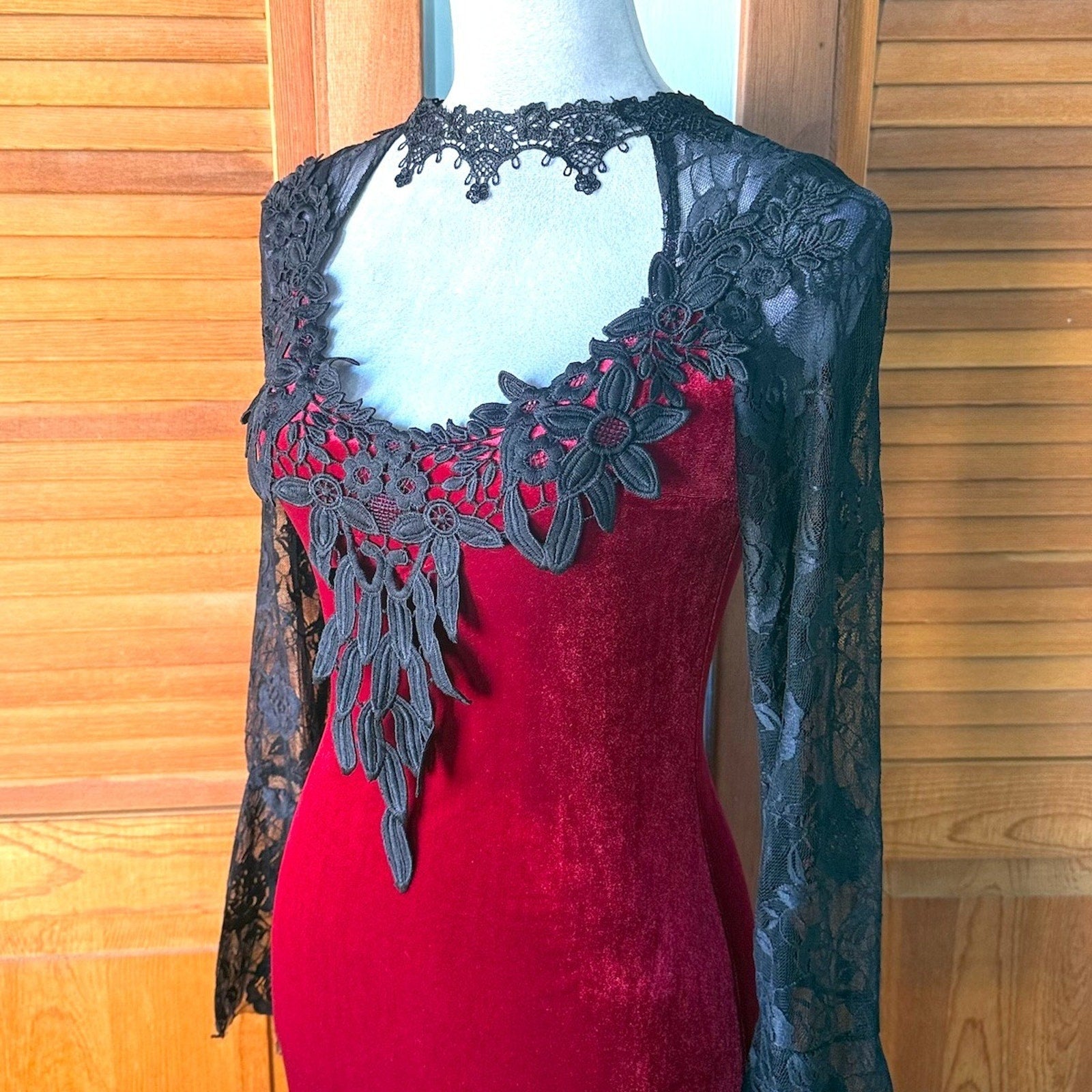 Gothic Victorian Vampire Blood Flowers Red Velvet & Black Lace Gown Dress