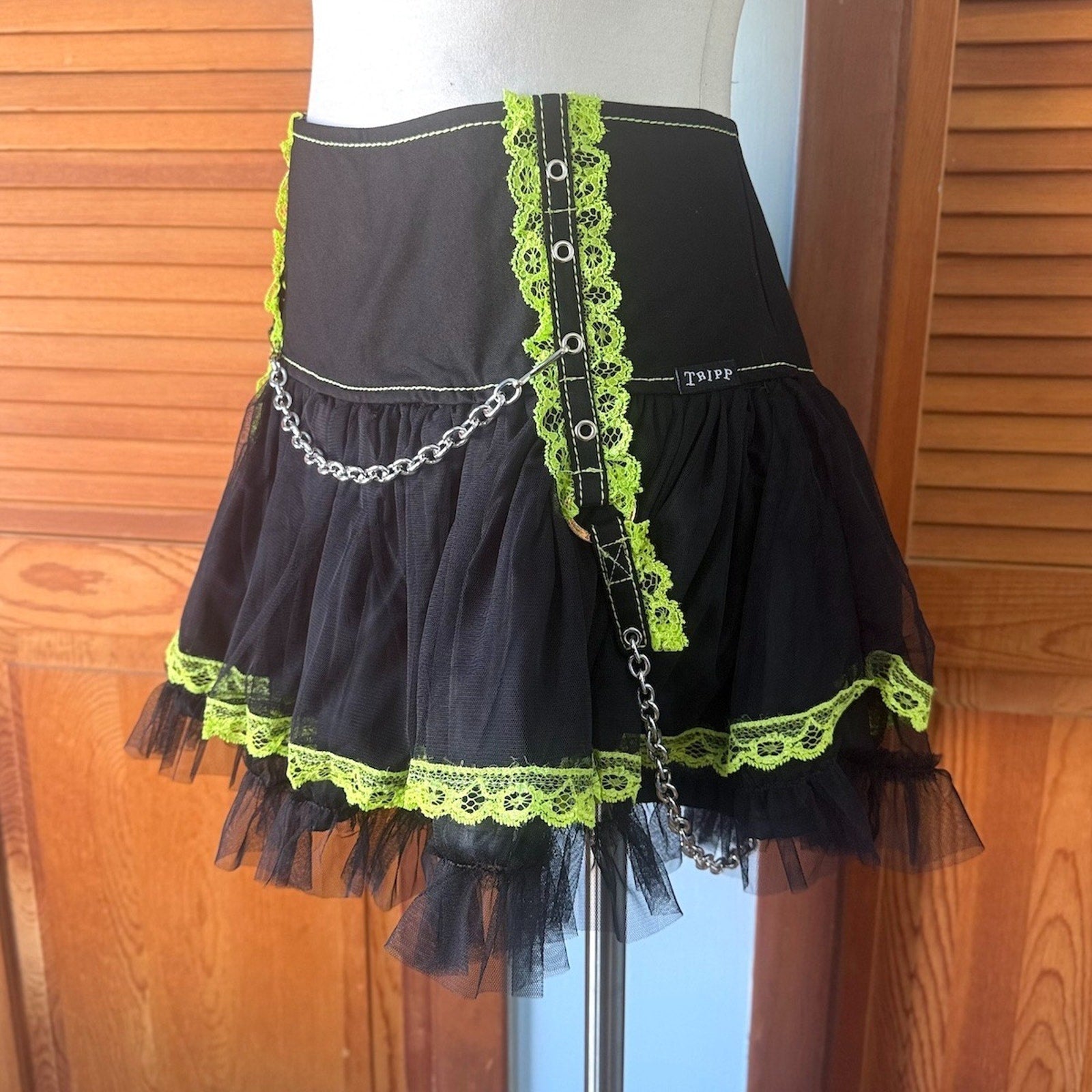 Tripp NYC Gothic Lolita Punk Black Green Lace & Chains Tulle Tutu Mini Skirt XL