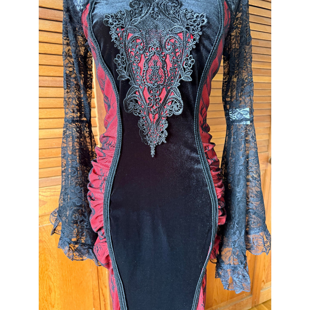 Gothic Victorian Vampire Bloody Garden of Delight Black & Red Lace Velvet Gown L