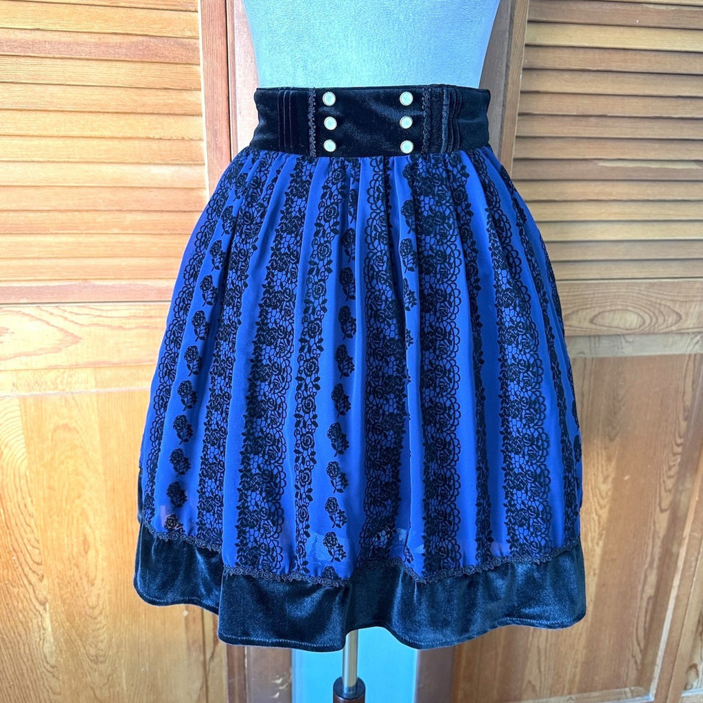 Axes Femme J-fashion Gothic Lolita EGL Blue Chiffon Black Velvet Rose Skirt M