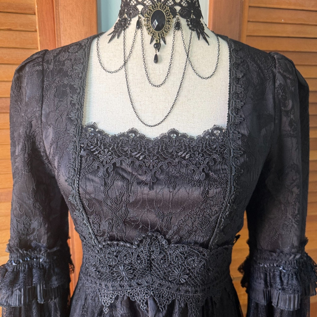 Dark in Love Gothic Victorian Vampire Medieval Ophelia's Pleasures Dress