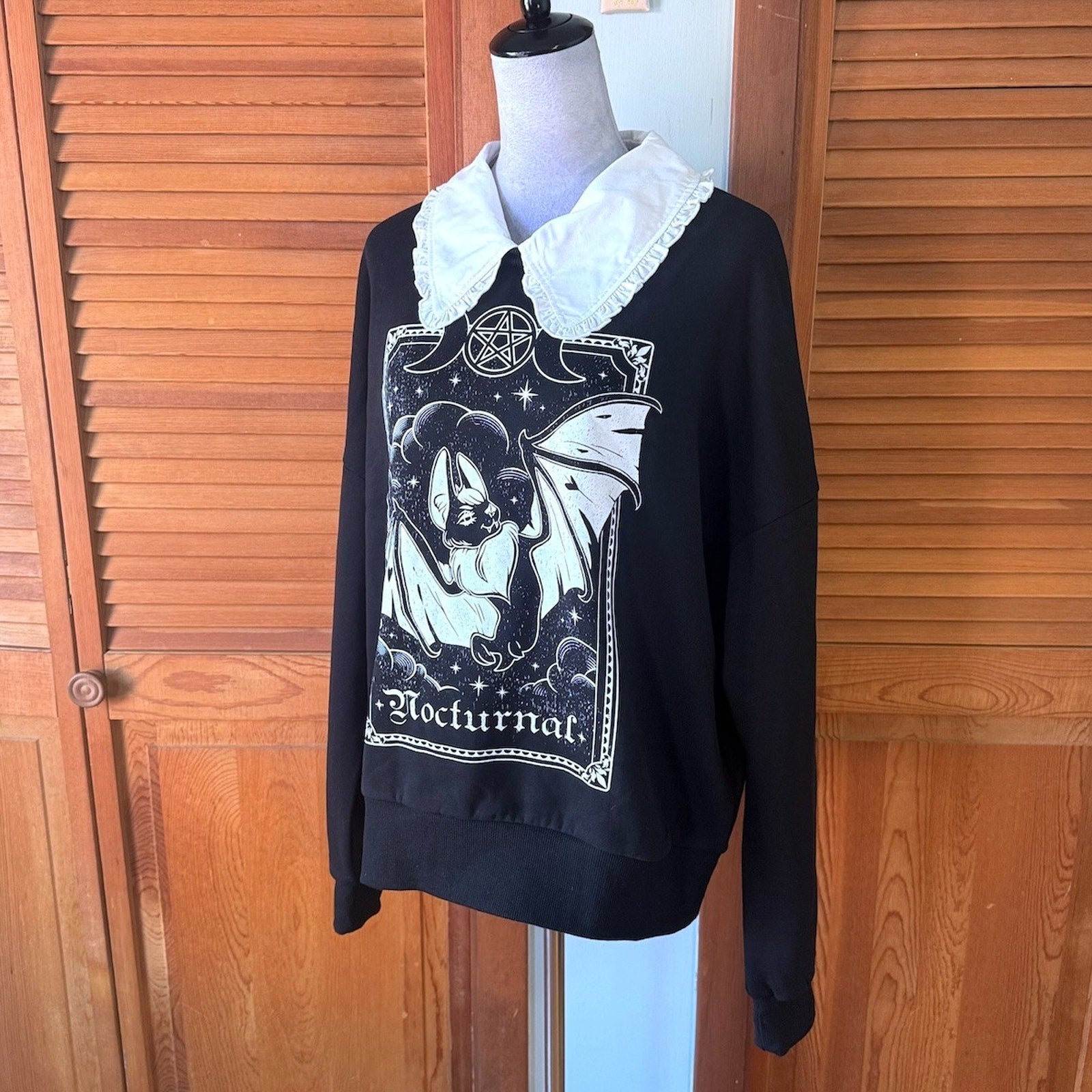 Dolls Kill Punk Goth Nocturnal Bat Tarot Black Sweatshirt w/ White Collar XS-M