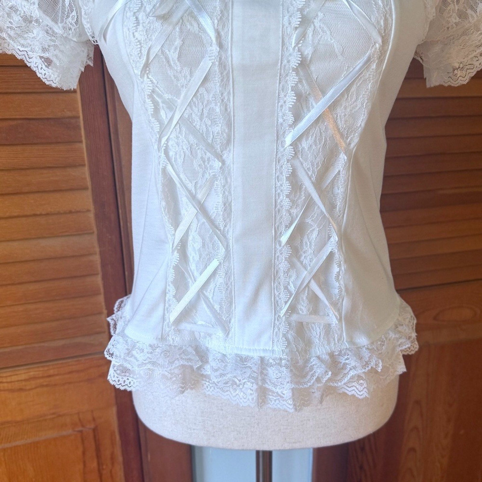 ACDC Rag J-fashion Gyaru Harajuku Dollcore Himekaji White Lace Up Cross Top