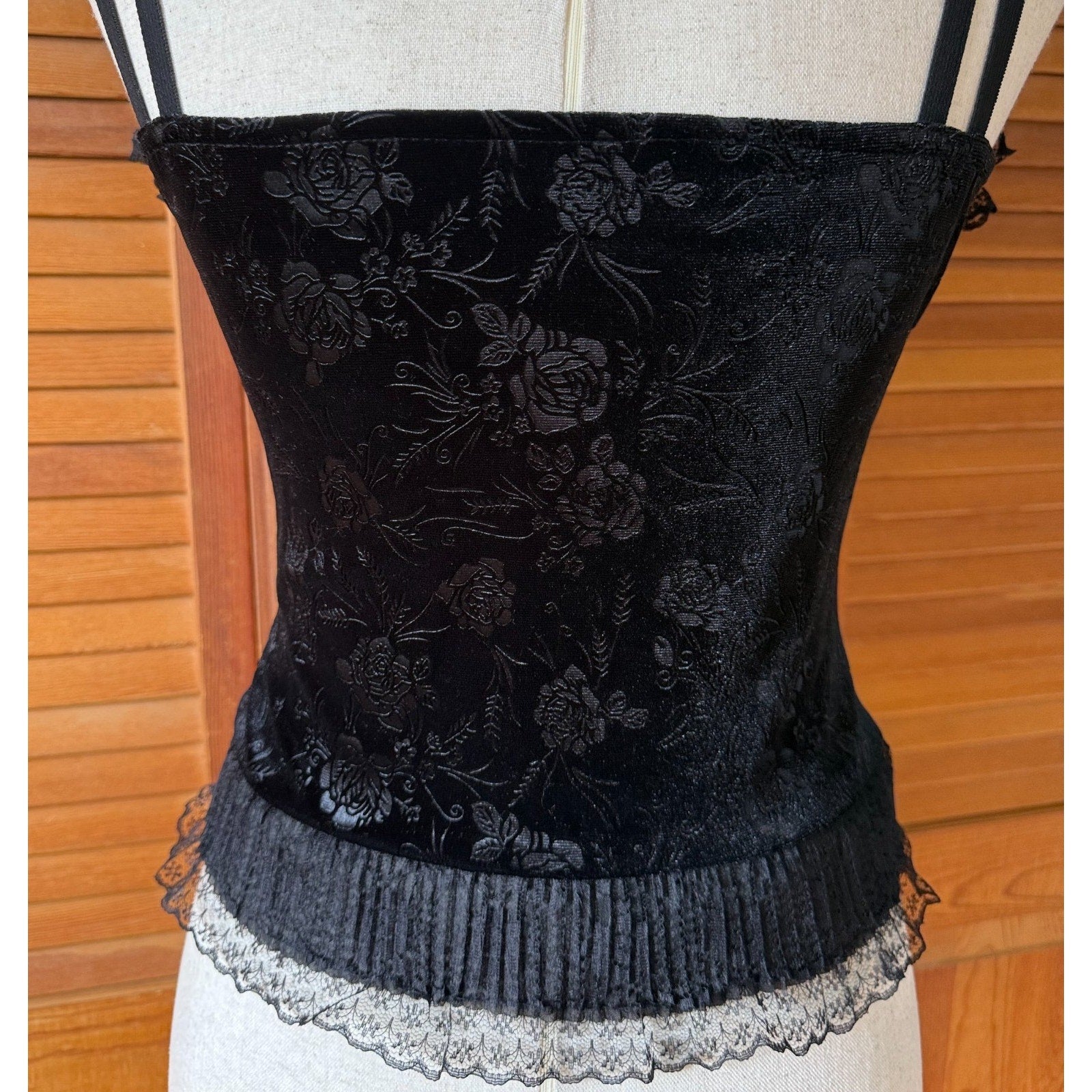 Gothic Lolita Victorian Vkei Vampire Black Rose Velvet Lace-up Cami Top