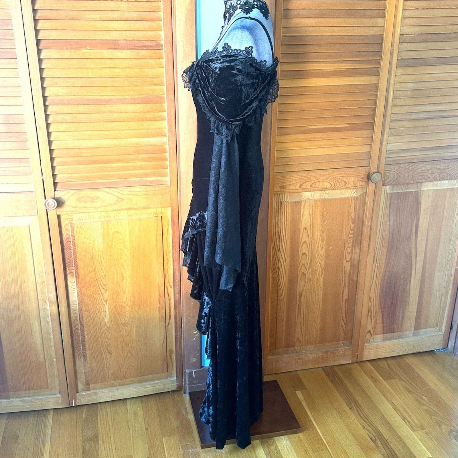 Gothic Victorian Vampire Doomsday Queen Black Velvet & Lace Asymmetrical Dress