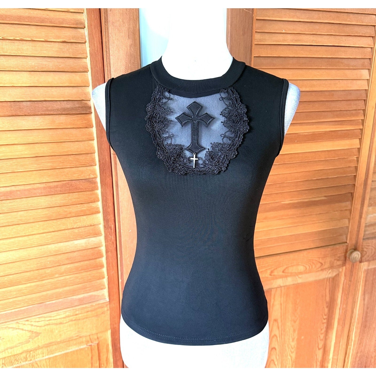 Gothic Lolita EGL Victorian Punk Black Midnight Prayer Cross Lace Trim Top