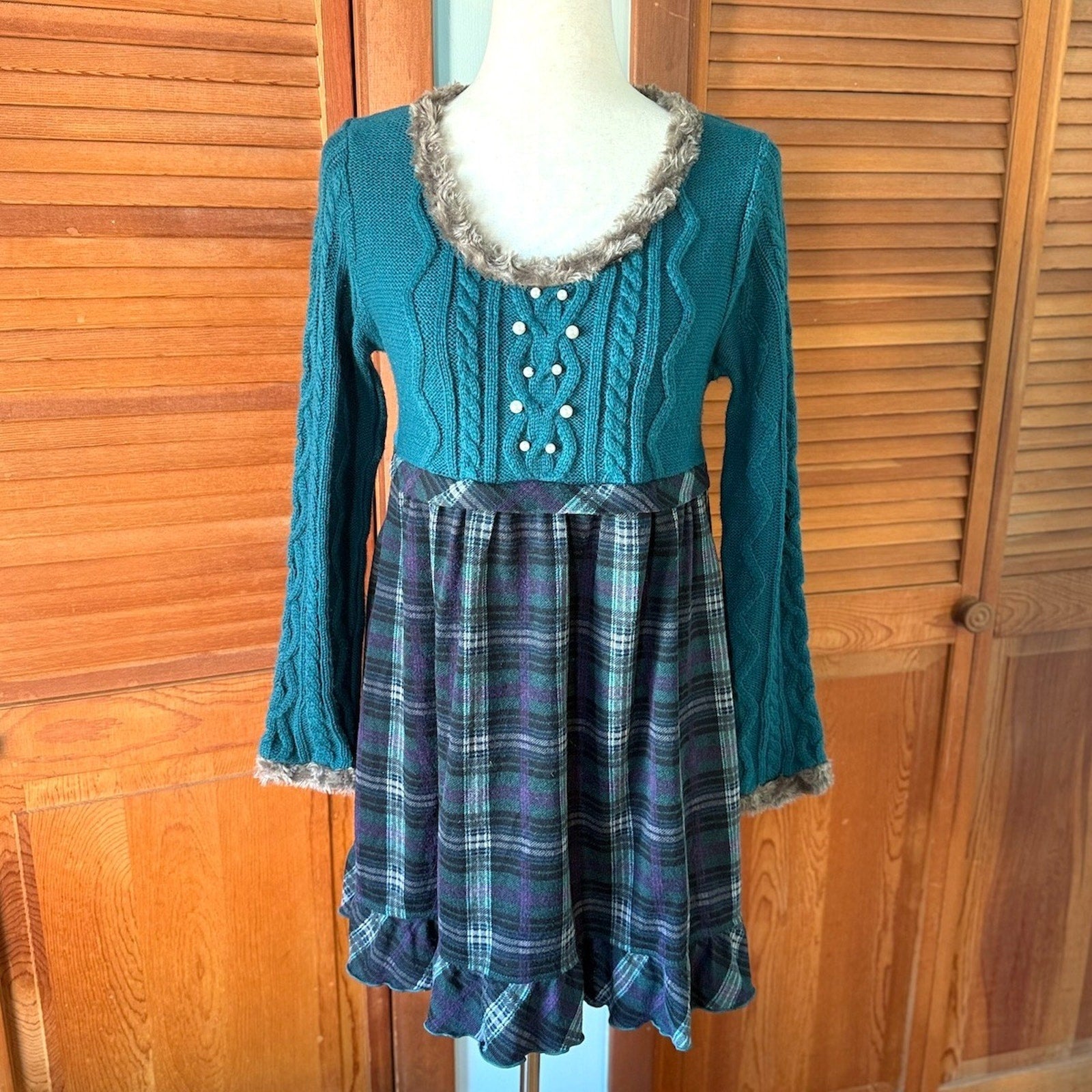 J-fashion Axes Femme Gyaru Kawaii Turquoise Fur Trimmed Sweater Dress M