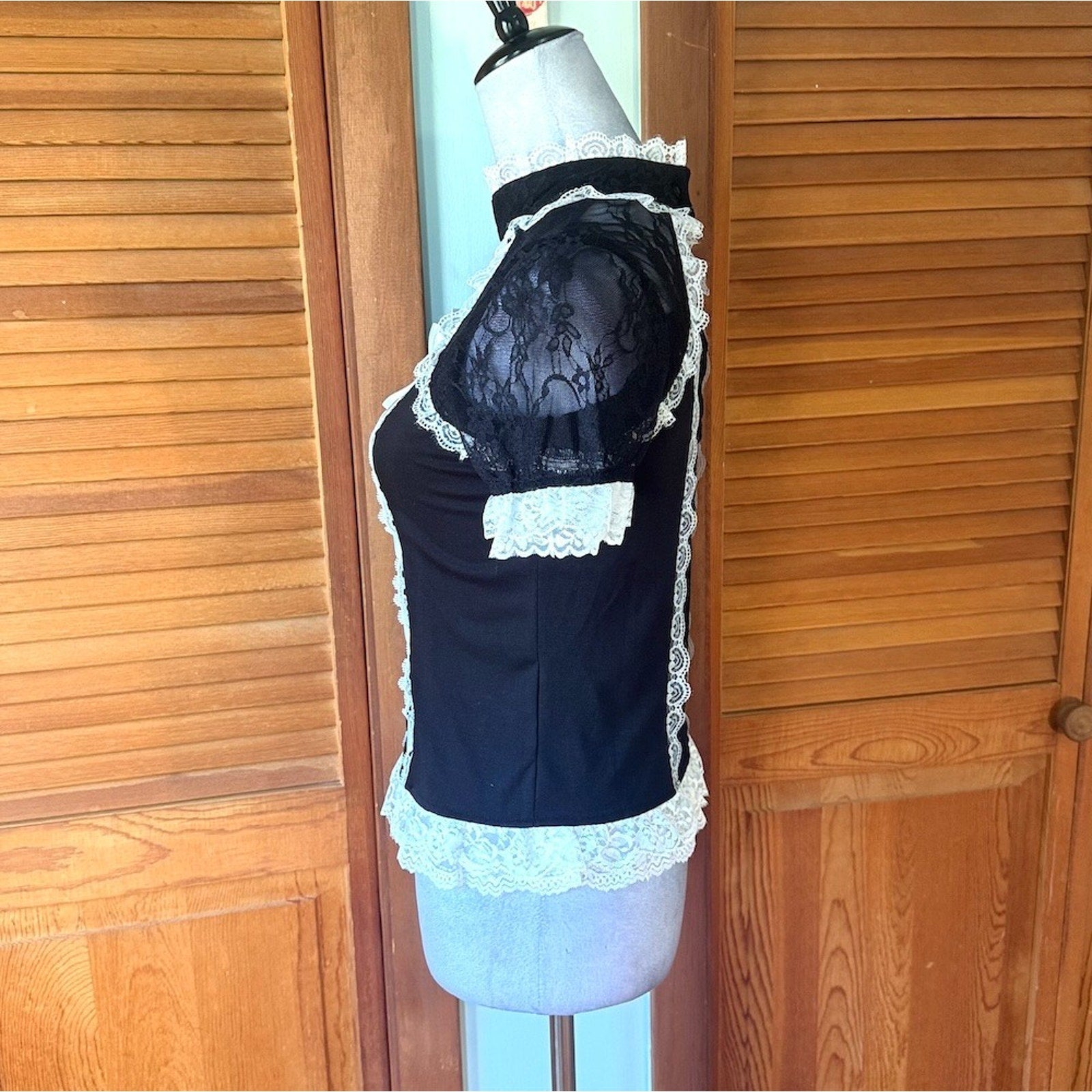 ACDC Rag J-fashion Gyaru Harajuku Dollcore Himekaji Black Lace Up Cross Top