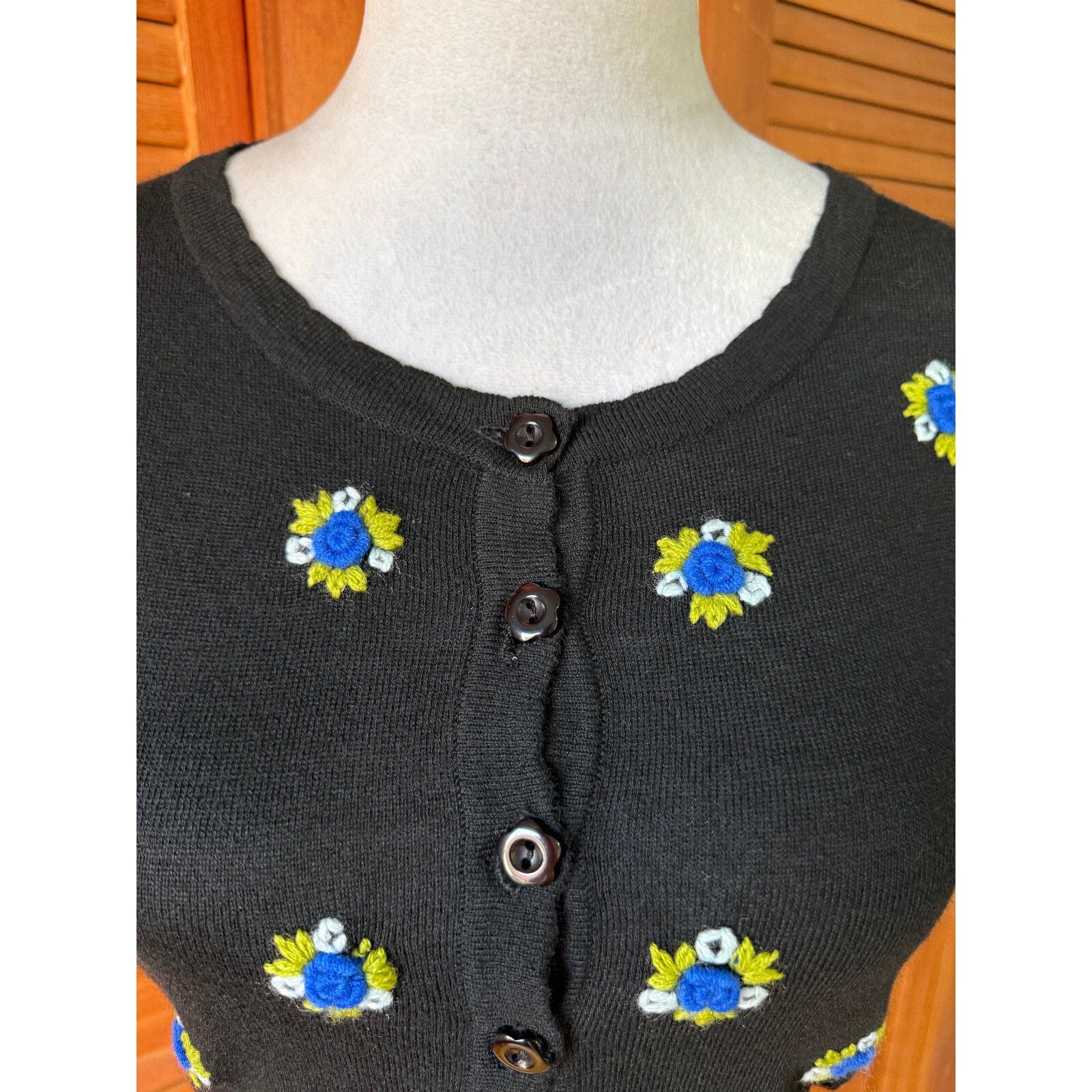 Dolls Kill Gothic Lolita EGL Kawaii Blue Flower Embroidery Black Cropped Top S
