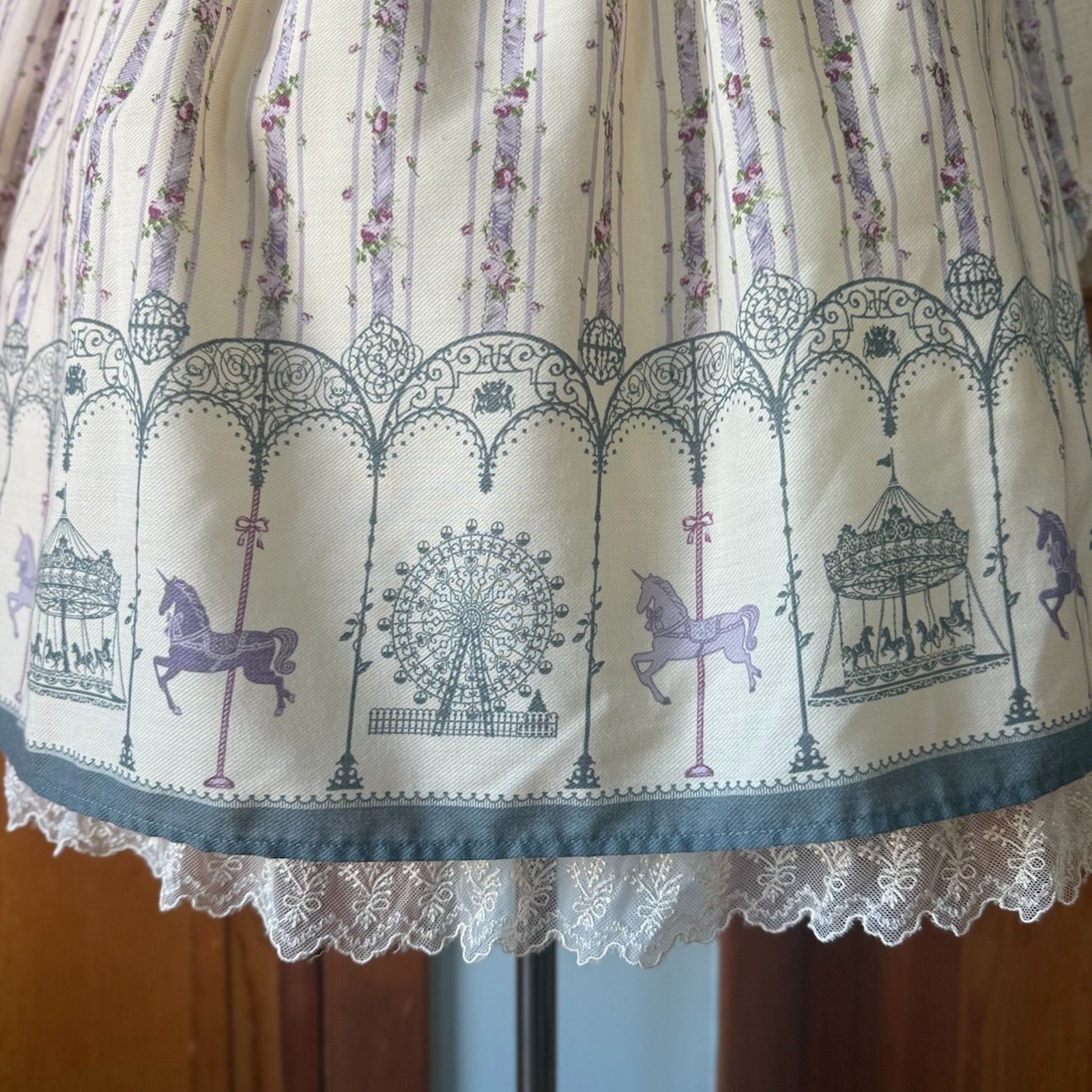 Axes Femme J-fashion Kawaii Victorian Dolly Himekaji Ivory Carousel Dress M