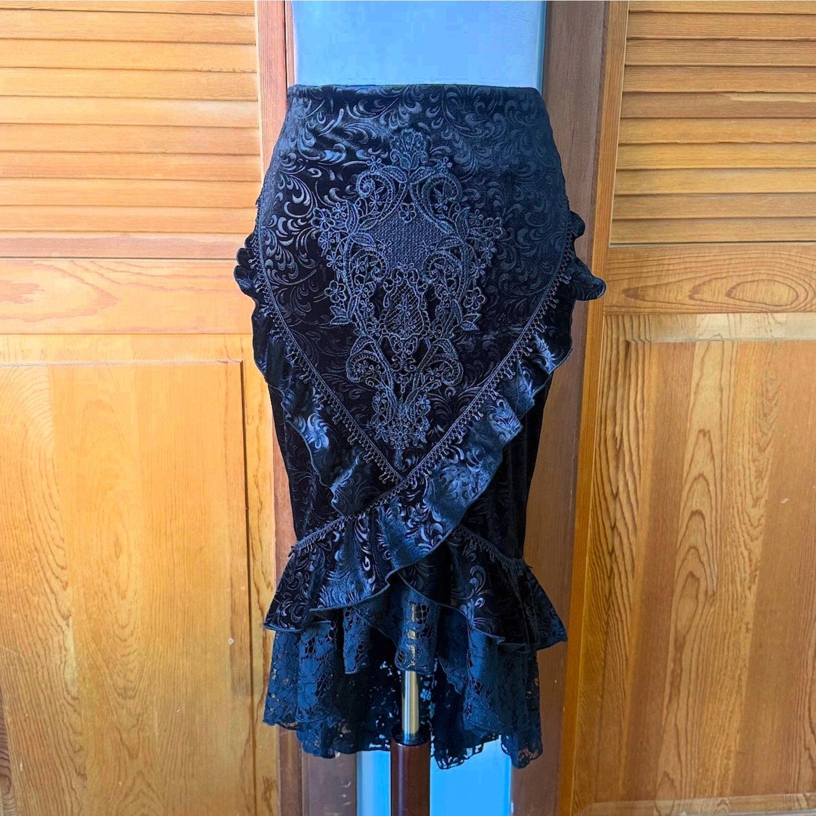 Dark in Love Gothic Victorian Vampire Vkei Black Velvet Corset Back Skirt