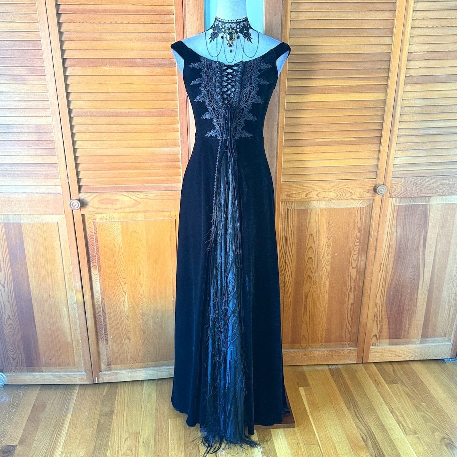 Devil Fashion Gothic Victorian Vampire Vkei Black Velvet "Ricchi" Dress L-2XL