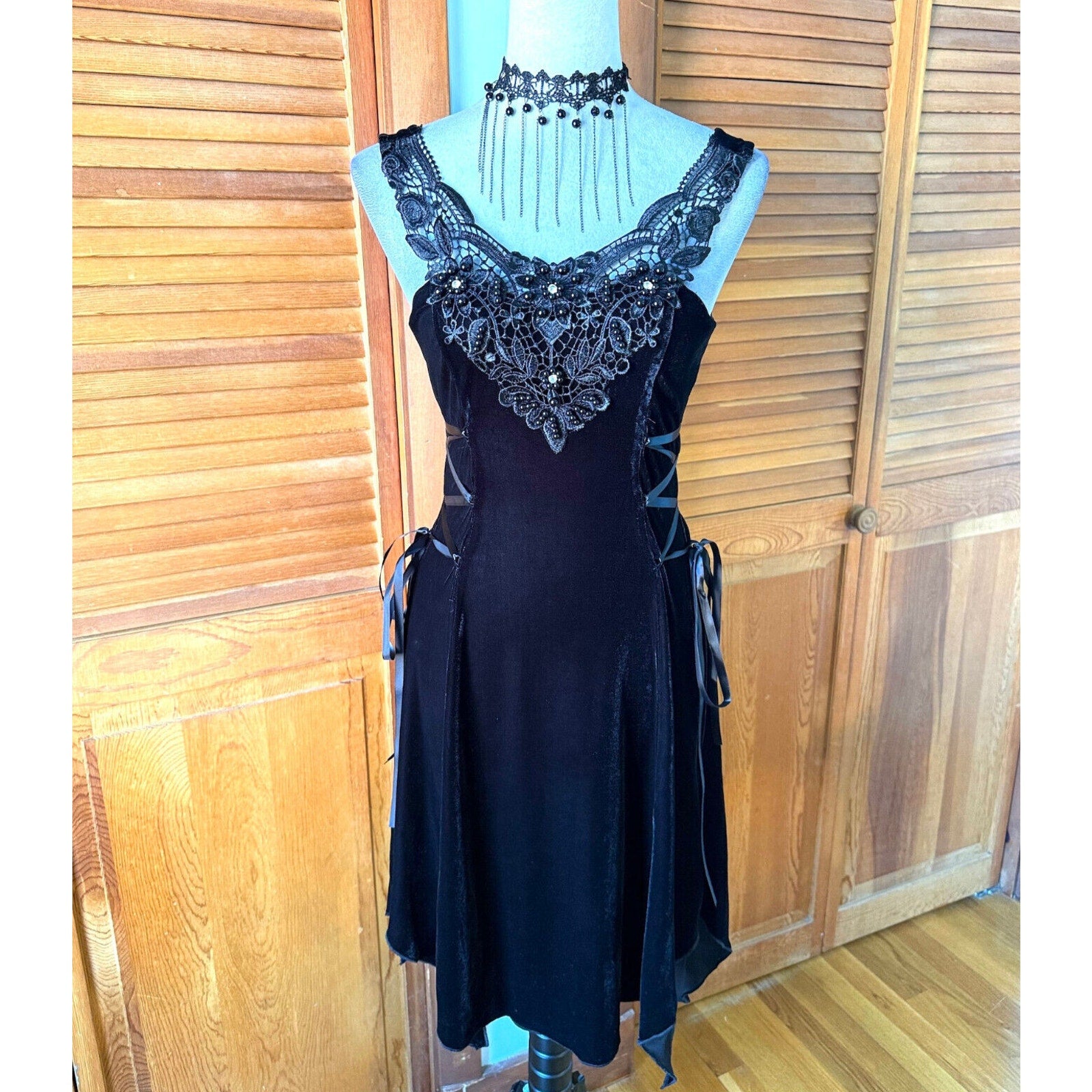 Devil Fashion Gothic Victorian Dark Fairy Beaded Lace-Up Sides Mini Dress