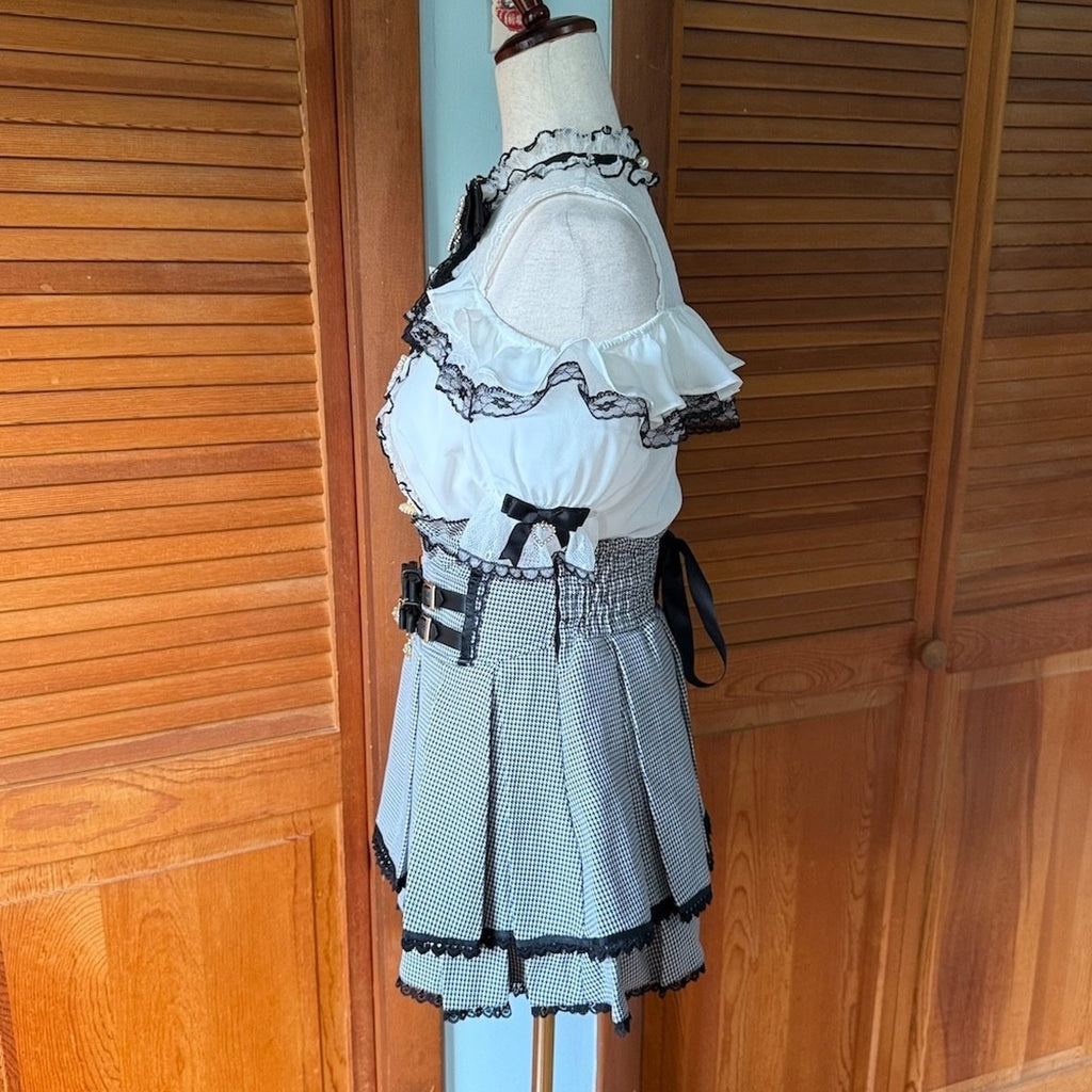 J-Fashion Jirai Kei Gyaru Harajuku Black White Top & Skirt Set Up Outfit