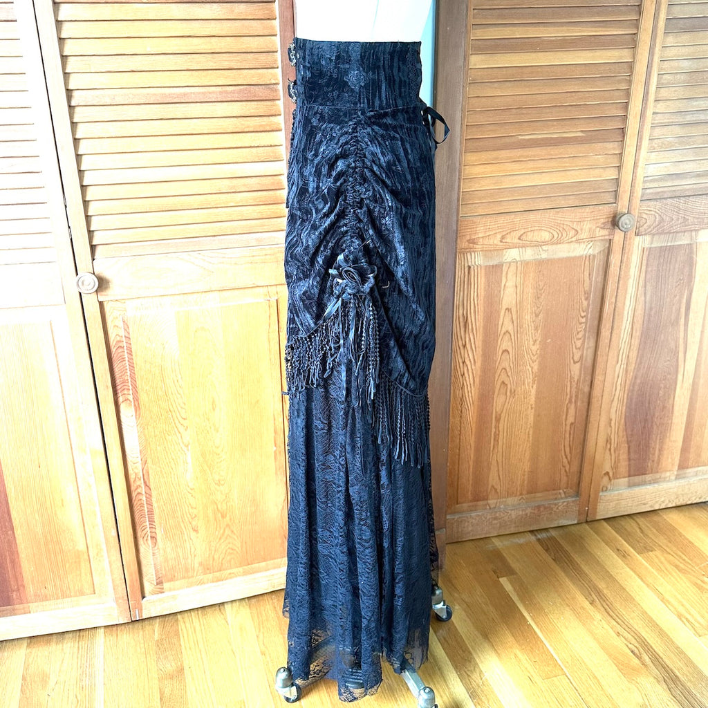 Devil Fashion Gothic Victorian High Waist Rose Velvet Aristocrat Skirt
