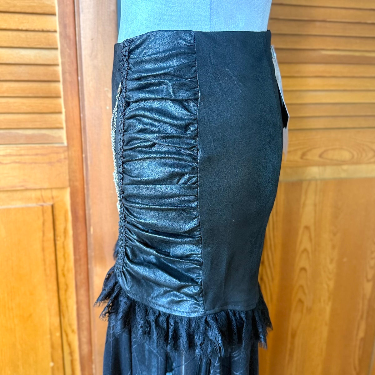 Devil Fashion Spiderweb Enchantment Garden Goth High-Low Skirt