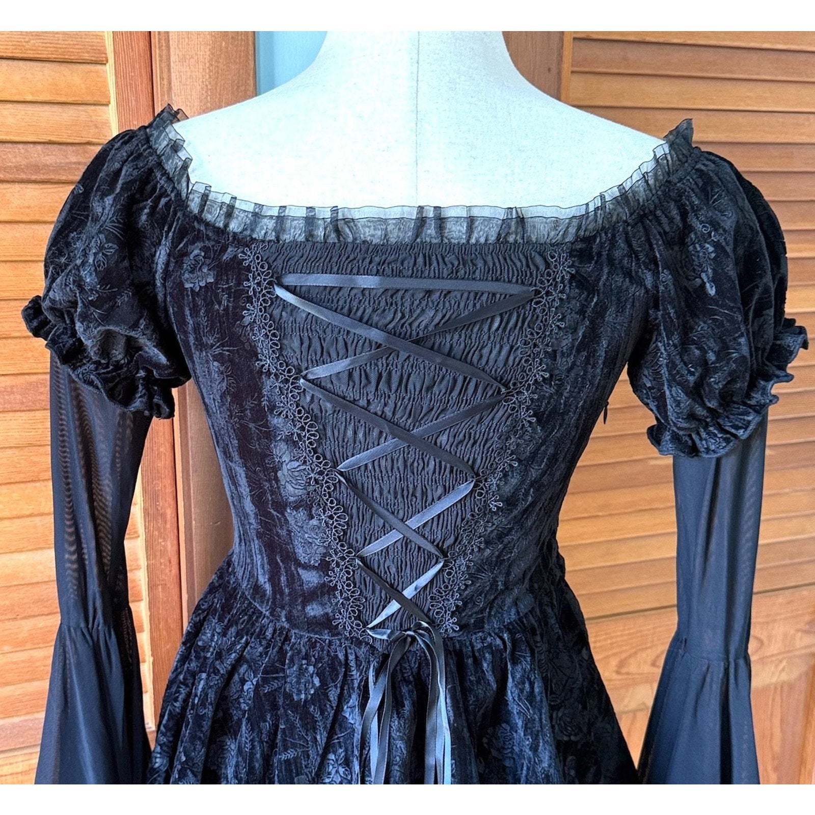 Devil Fashion Gothic Victorian Vampire Black Velvet Rose Princess Peplum Top XS