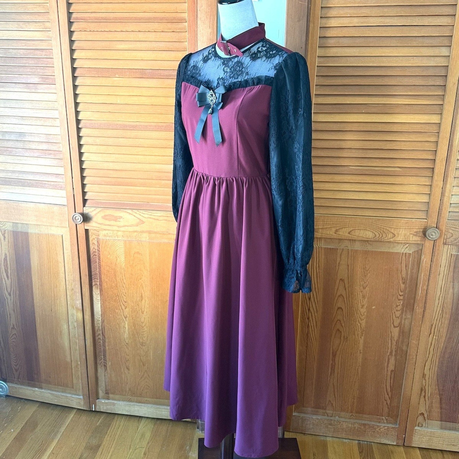 Ank Rouge J-fashion Gyaru Gothic Victorian Vampire Wine Black Lace Long Dress M