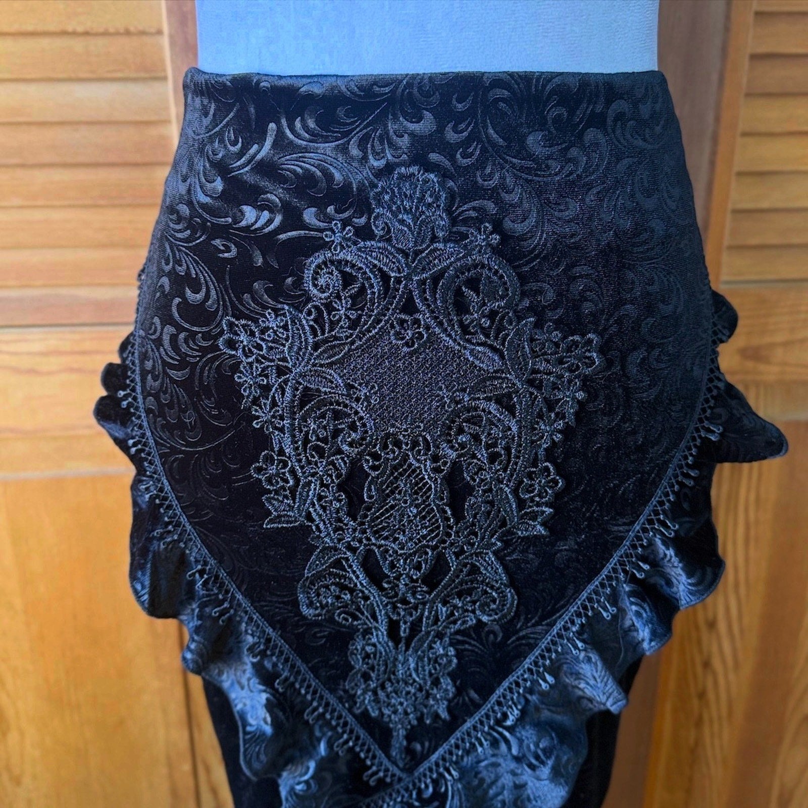 Dark in Love Gothic Victorian Vampire Vkei Black Velvet Corset Back Skirt