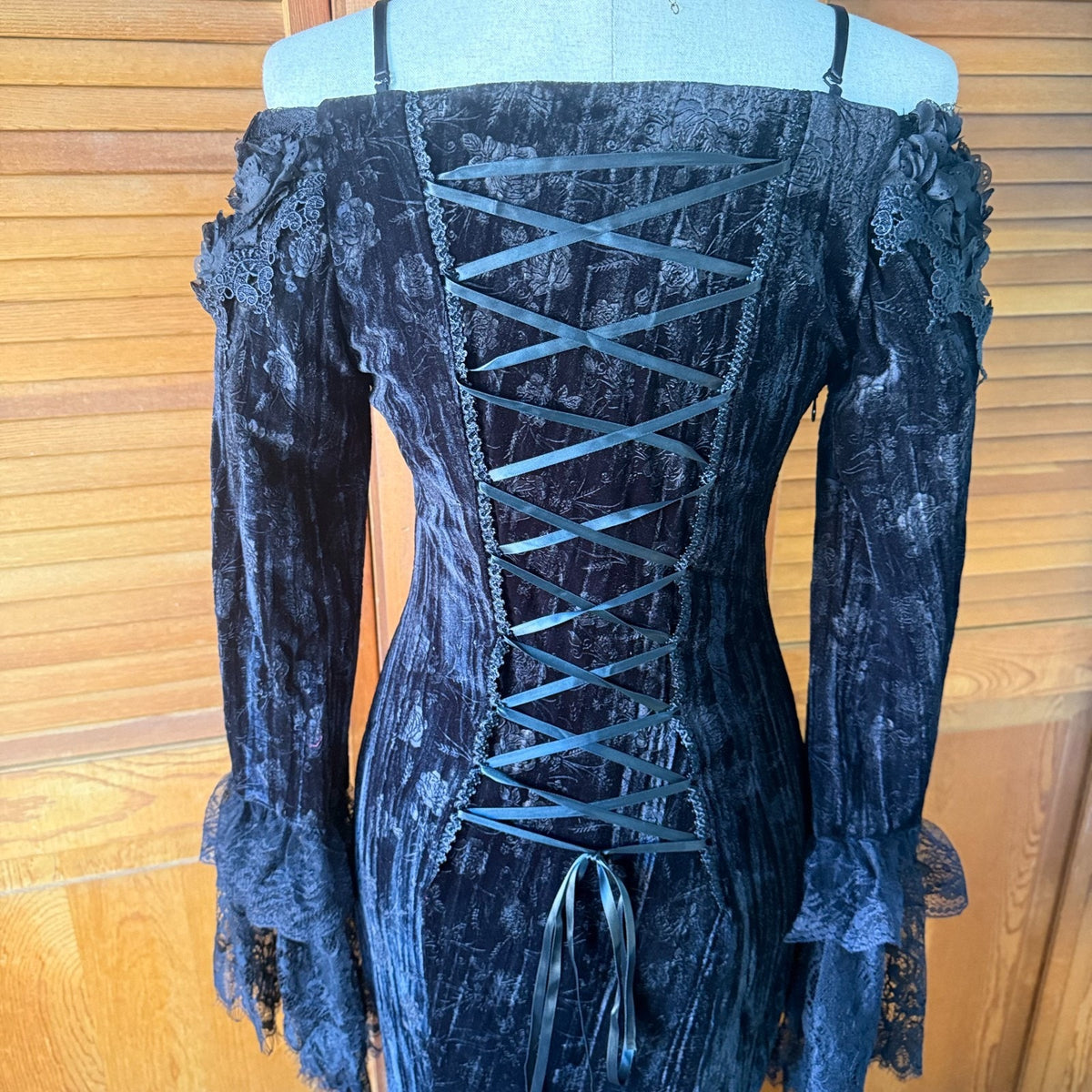 Dark in Love Gothic Victorian Vampire Rose Luxe Black Velvet & Lace Gown
