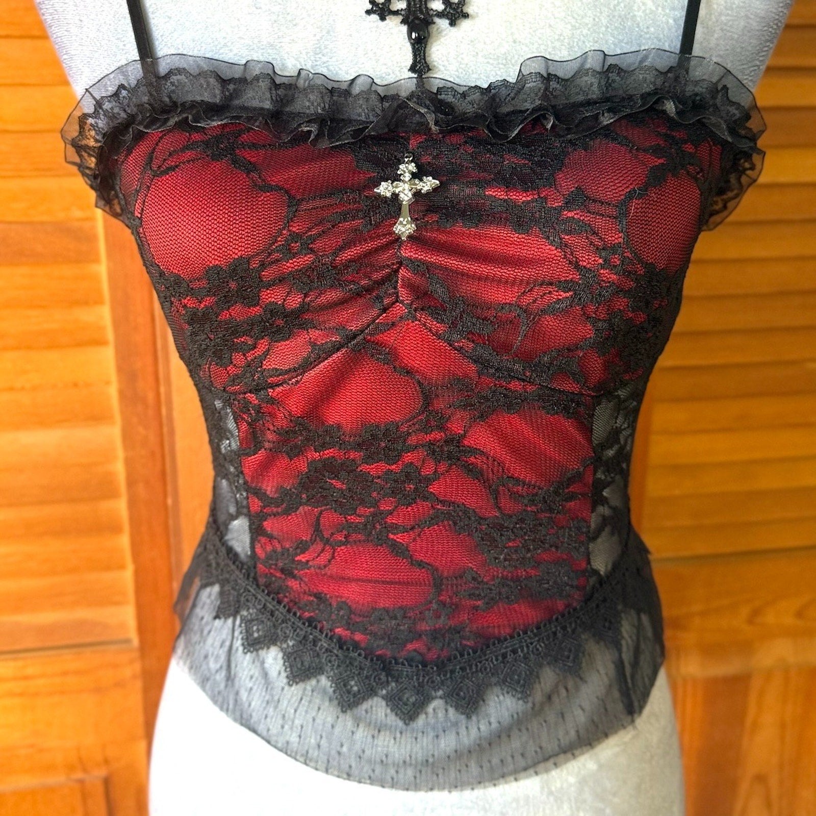 Gothic Victorian Vampire Vkei Blood Red Roses Black Lace Tank Cami Top