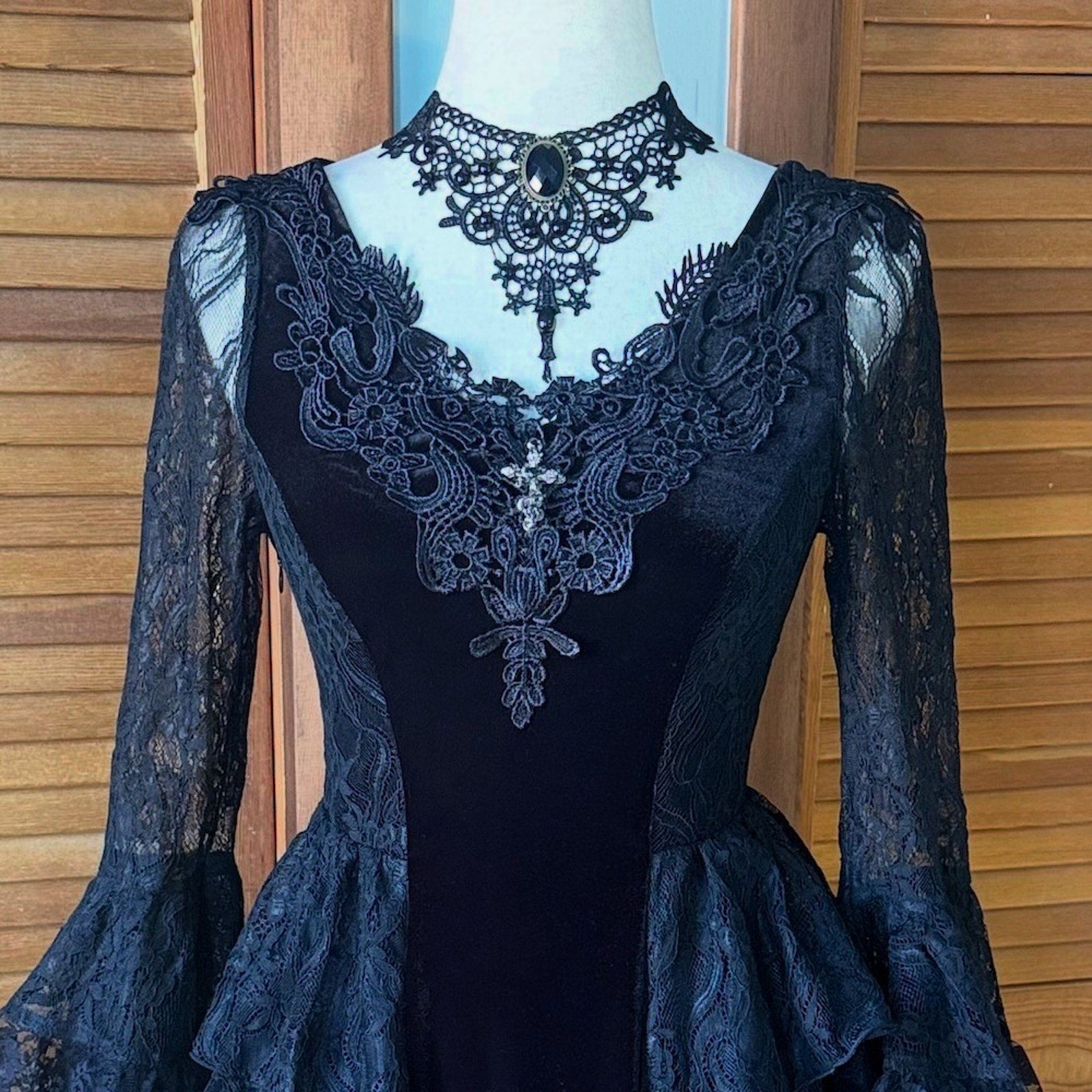 Dark In Love Gothic Victorian Dark Temptations Velvet Lace Bell Sleeve Dress