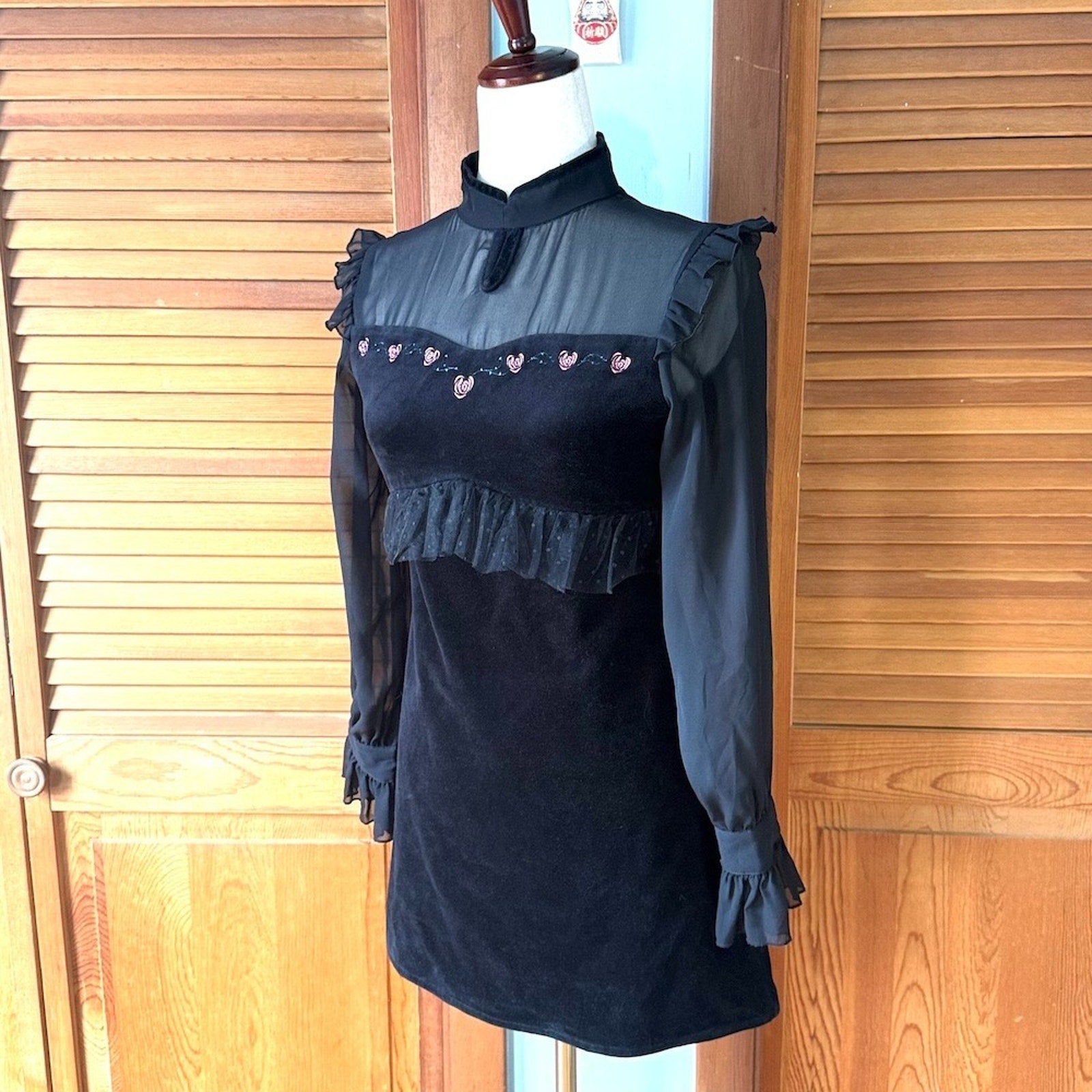 J-fashion Gyaru Jirai Kei Dollcore Black Velvet Pink Rose Heart Mini Dress XS