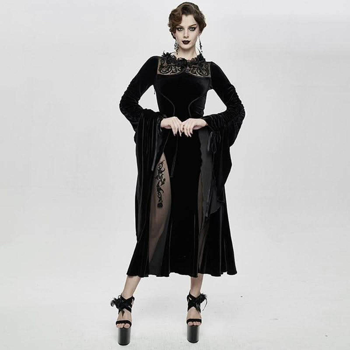 Devil Fashion Gothic Victorian Vampire Cruel Mistress Black Velvet Gown