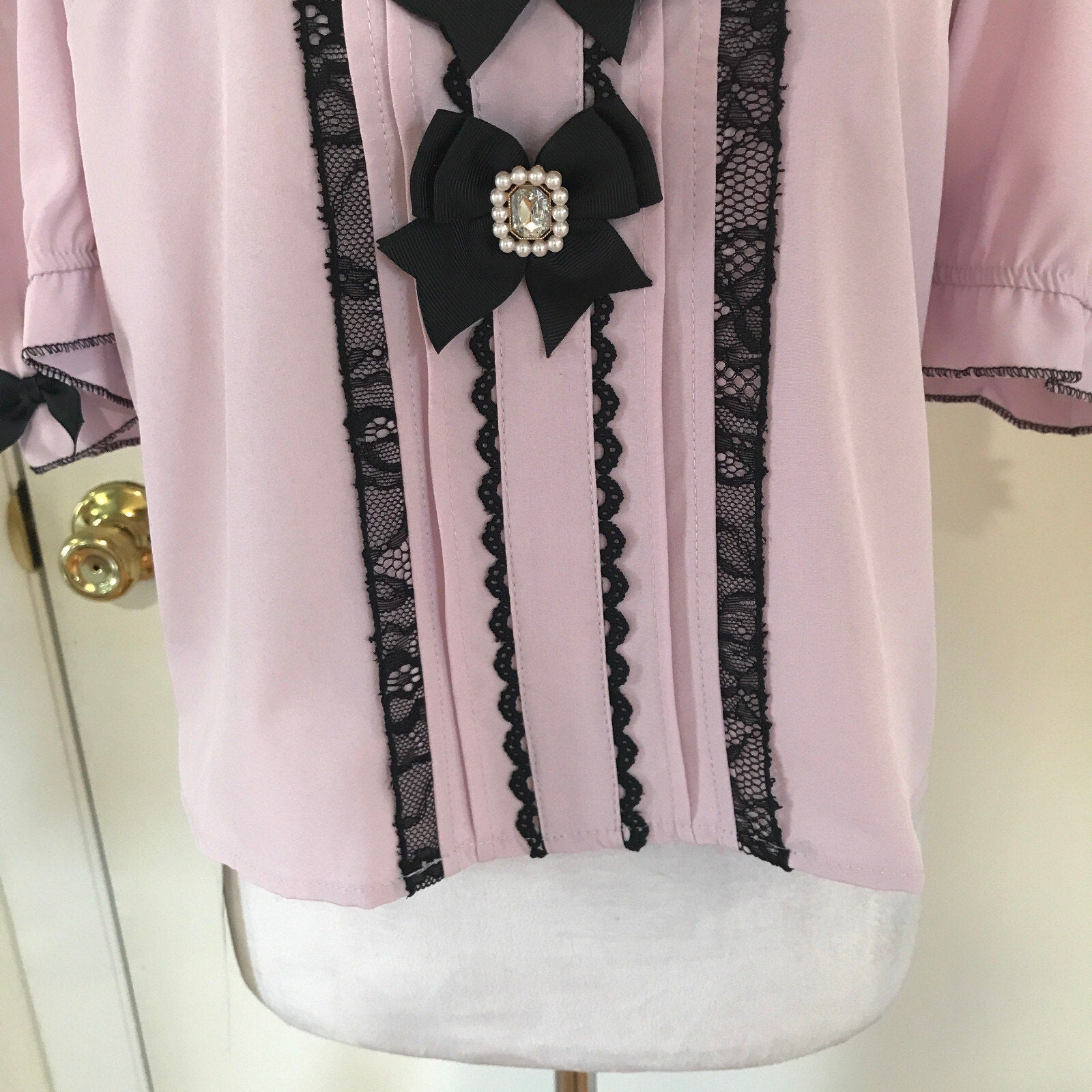 Lolita Victorian J-fashion Jirai Kei Pink Black Bows Open Shoulder Blouse Top L