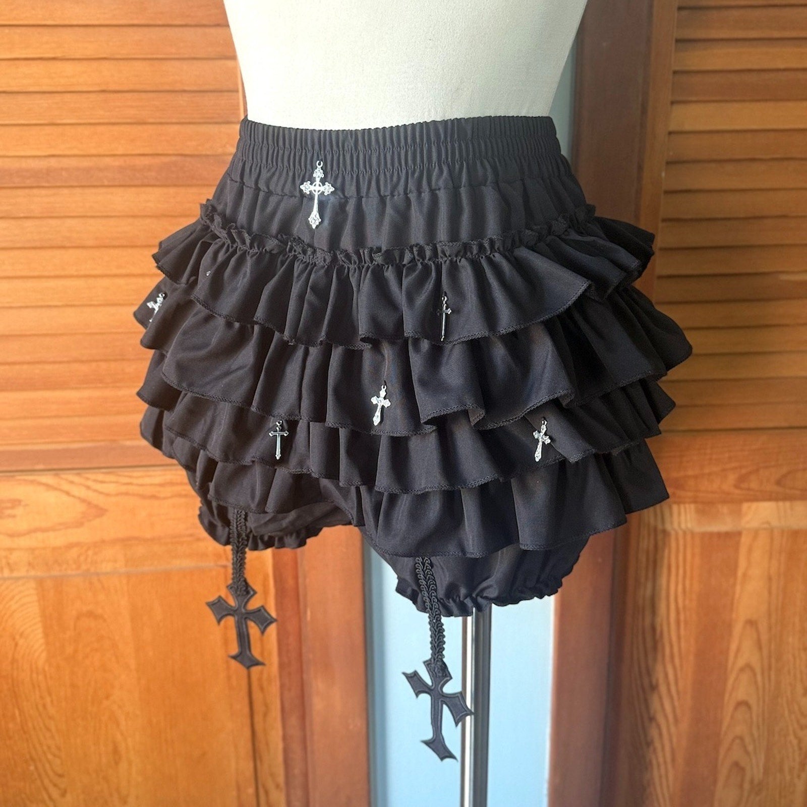 Gothic Lolita EGL Neo Victorian Visual Kei Cross Ruffle Pantaloons Shorts