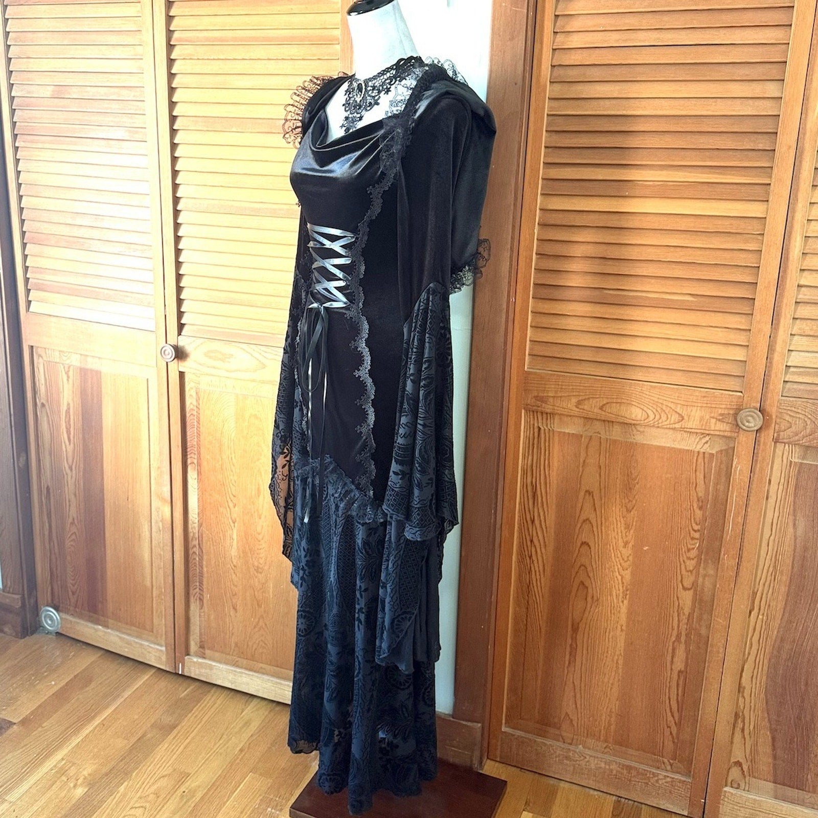 Gothic Victorian Vampire Witchcore Sabbath Night Out Black Velvet Hooded Dress