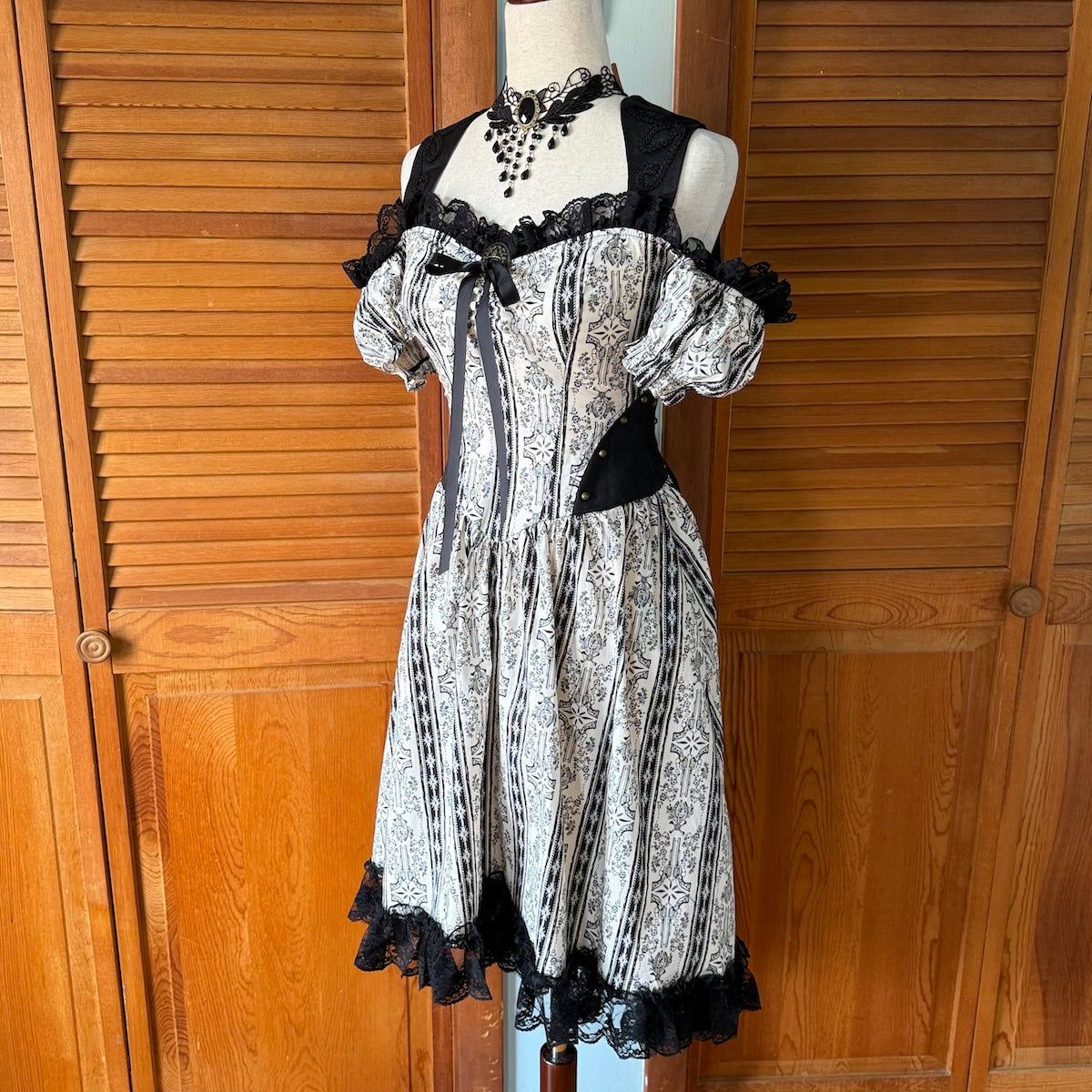 Vintage Lip Service Winchester Emporium Steampunk Victorian Ivory Gown