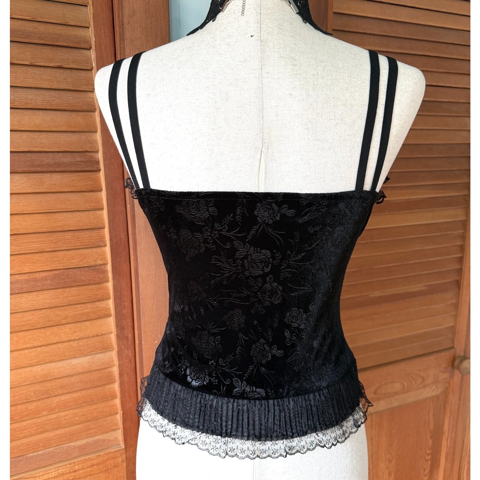 Gothic Lolita Victorian Vkei Vampire Black Rose Velvet Lace-up Cami Top