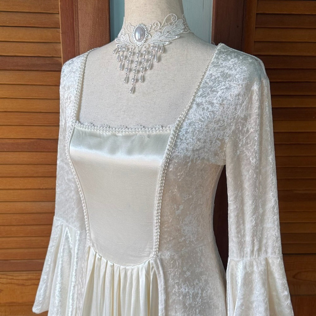 Vintage Lip Service Gothic Victorian Bride of Frankenstein White Velvet Dress S