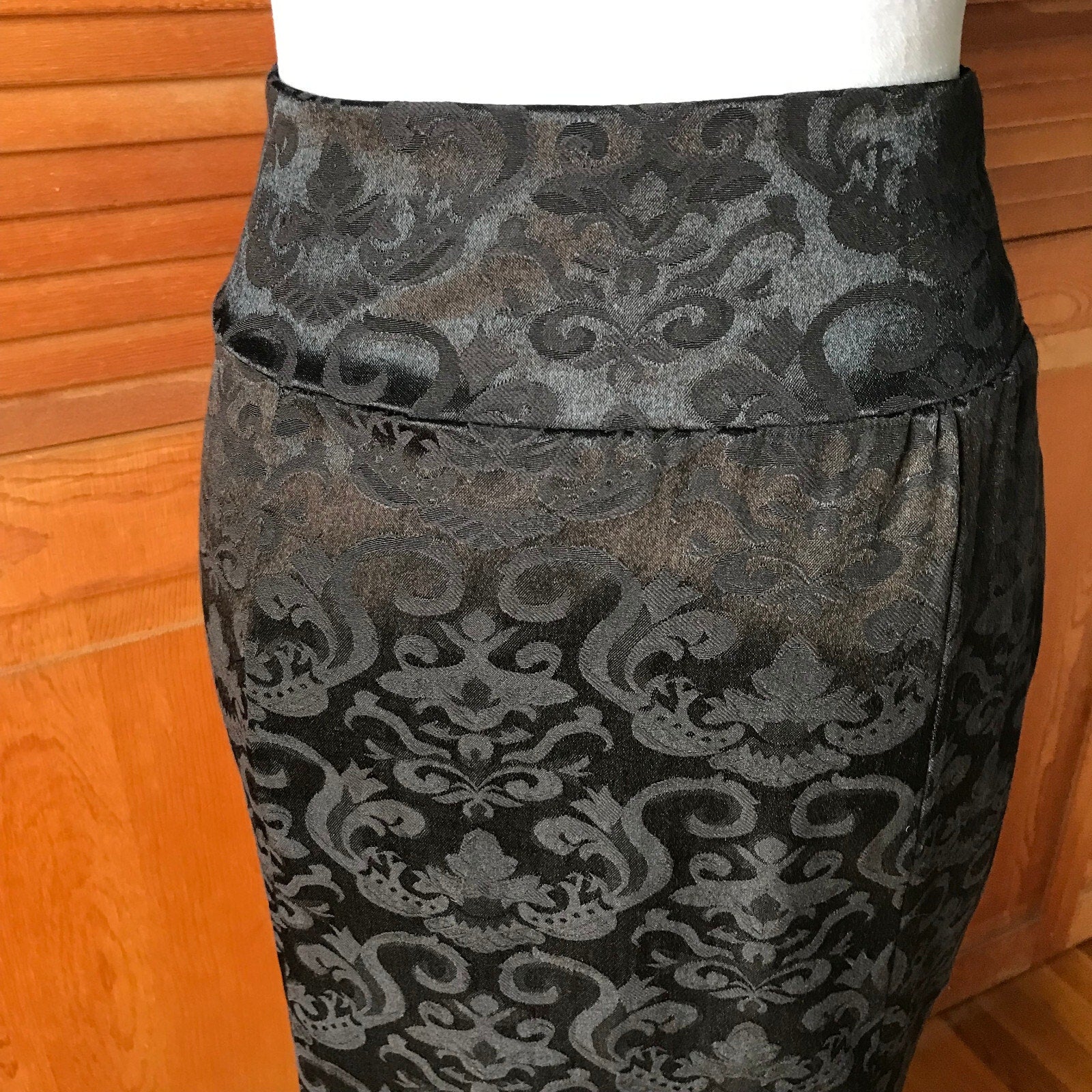 Gothic Victorian Visual Kei Night-Bound Jacquard Lace-Up Ruffle Mermaid Skirt