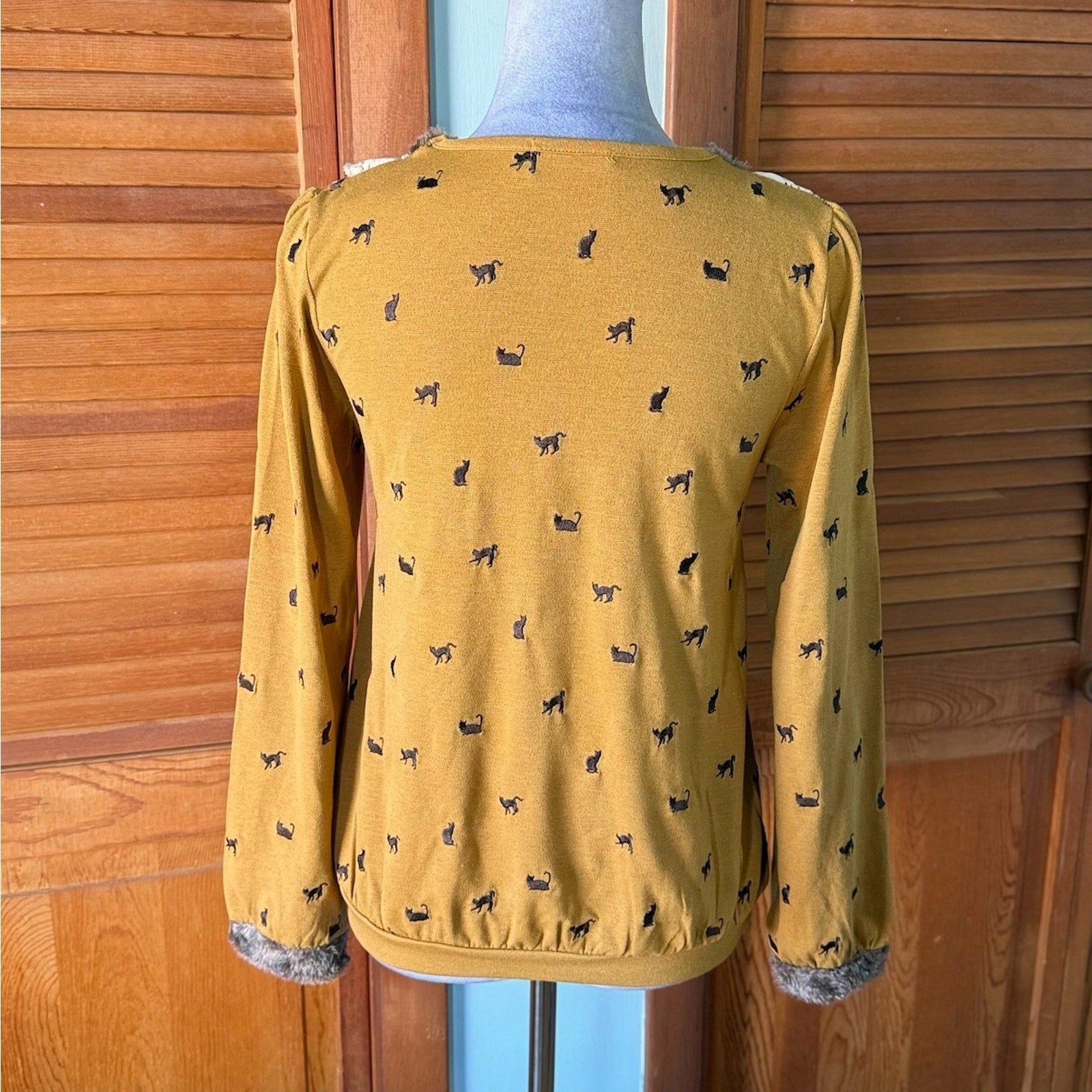 Axes Femme J-fashion Gyaru Himekaji Harajuku Kawaii Yellow Kitty Cat Top M